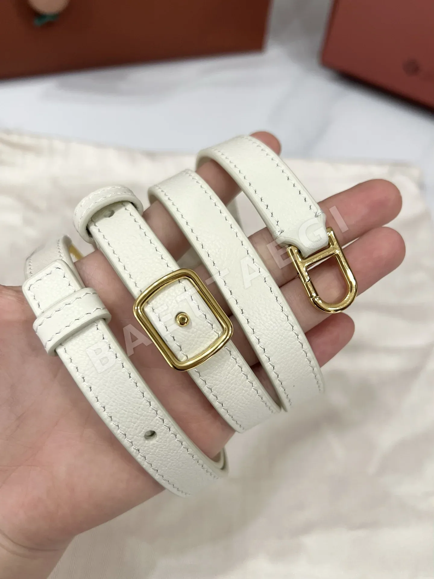 로로피아나 엑스트라 백 23 핸드백 상세 이미지 9