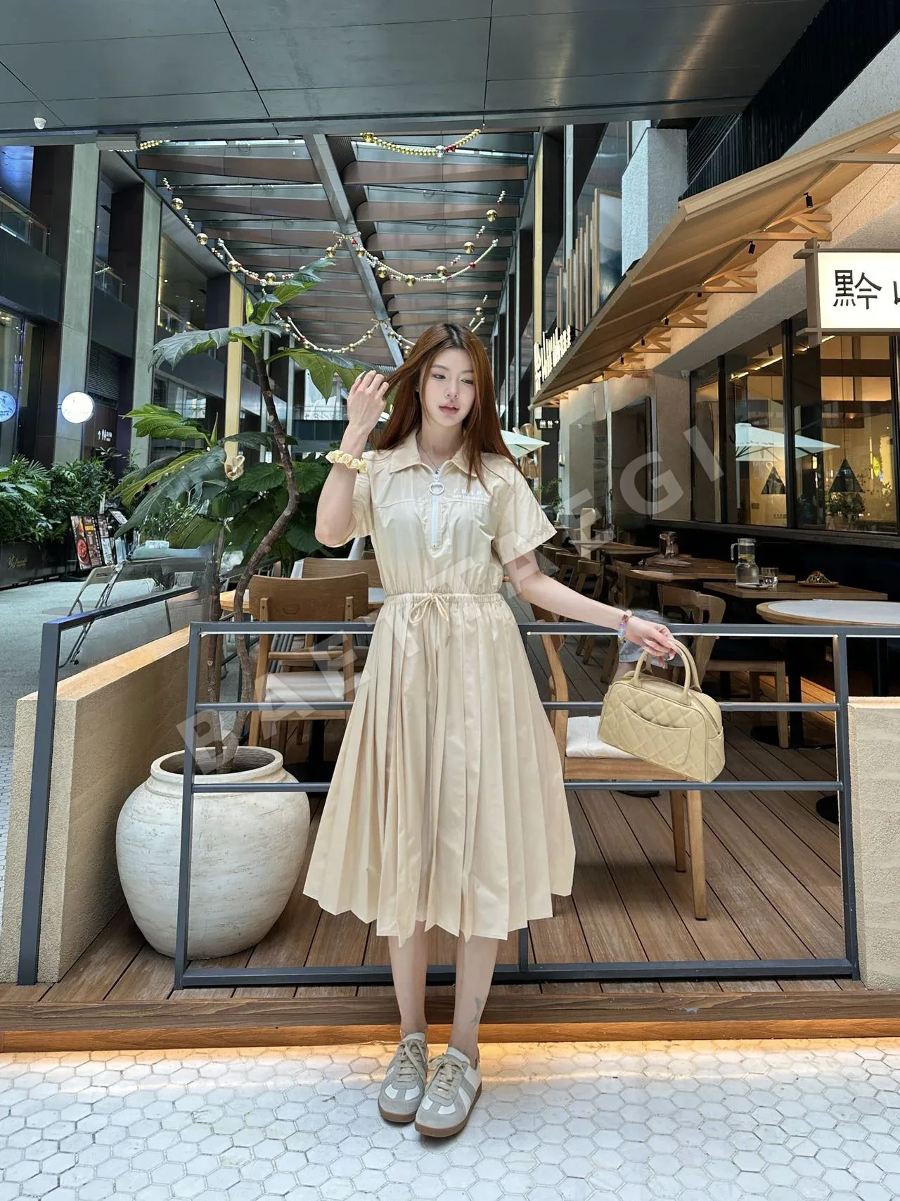 프라다 나일론 드로스트링 허리 플리츠 원피스 18507