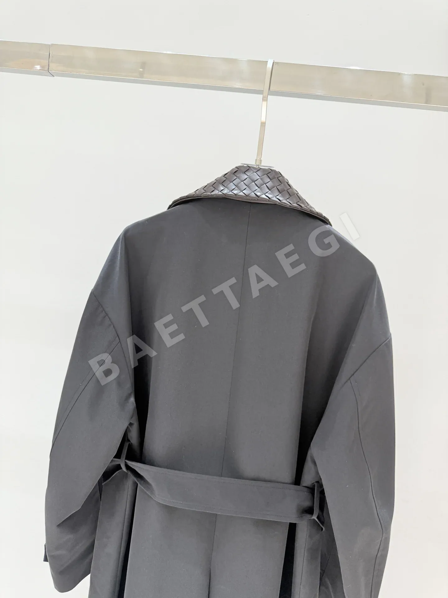 보테가베네타 여성 라펠 자켓 상세 이미지 9