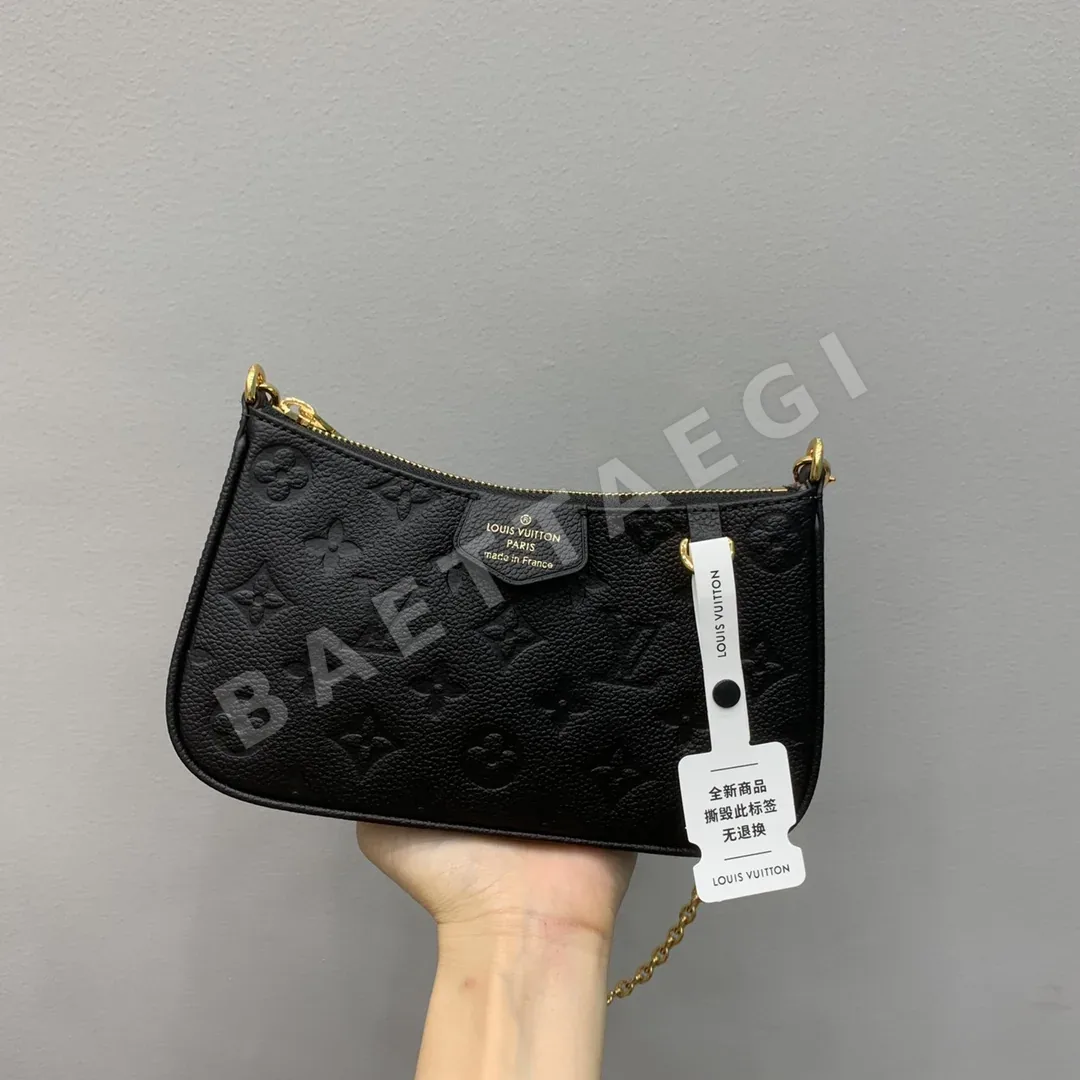 루이비통 로메가 체인 백 가방 M80349
