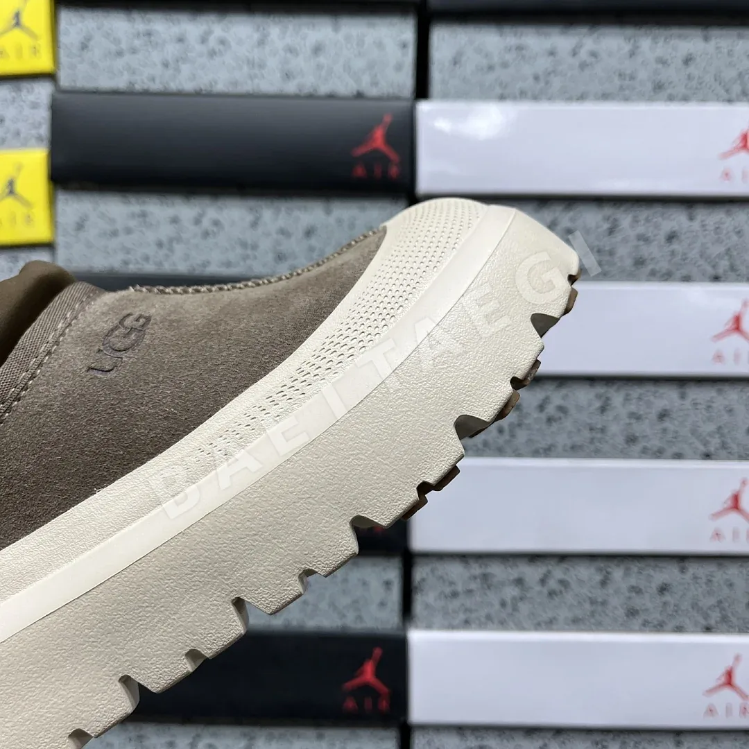 어그 [OT] 화이트 209023 UGG 상세 이미지 4