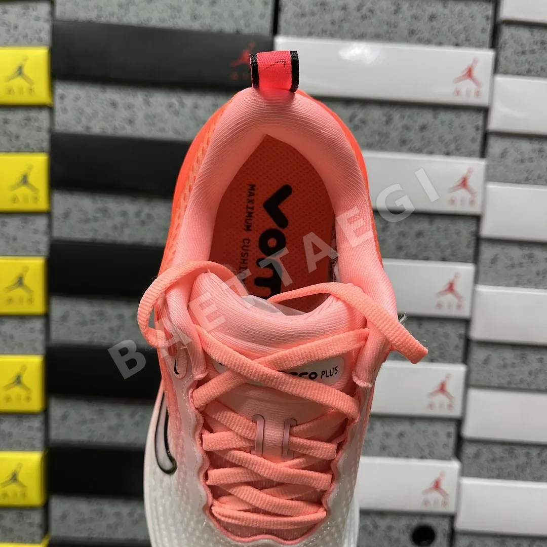 나이키 [XY] 보메로 플러스 IM2038-039 201686 Nike Vomero Plus 상세 이미지 2