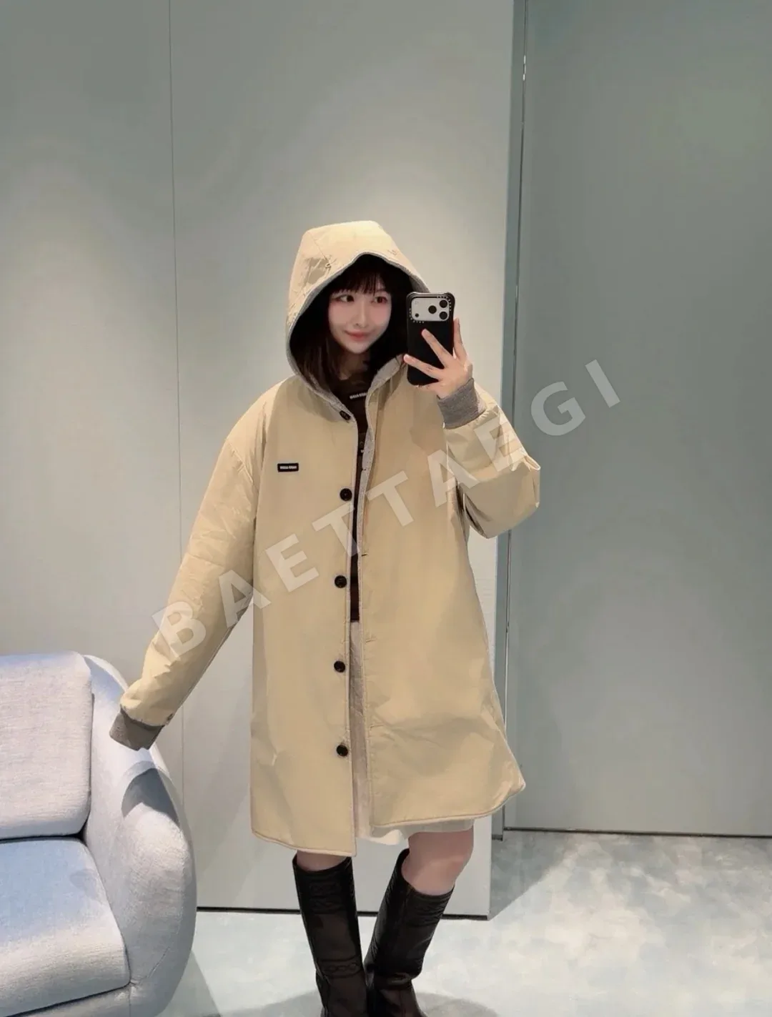 미우미우 탈착 후드 트렌치코트 투피스 자켓 상세 이미지 8
