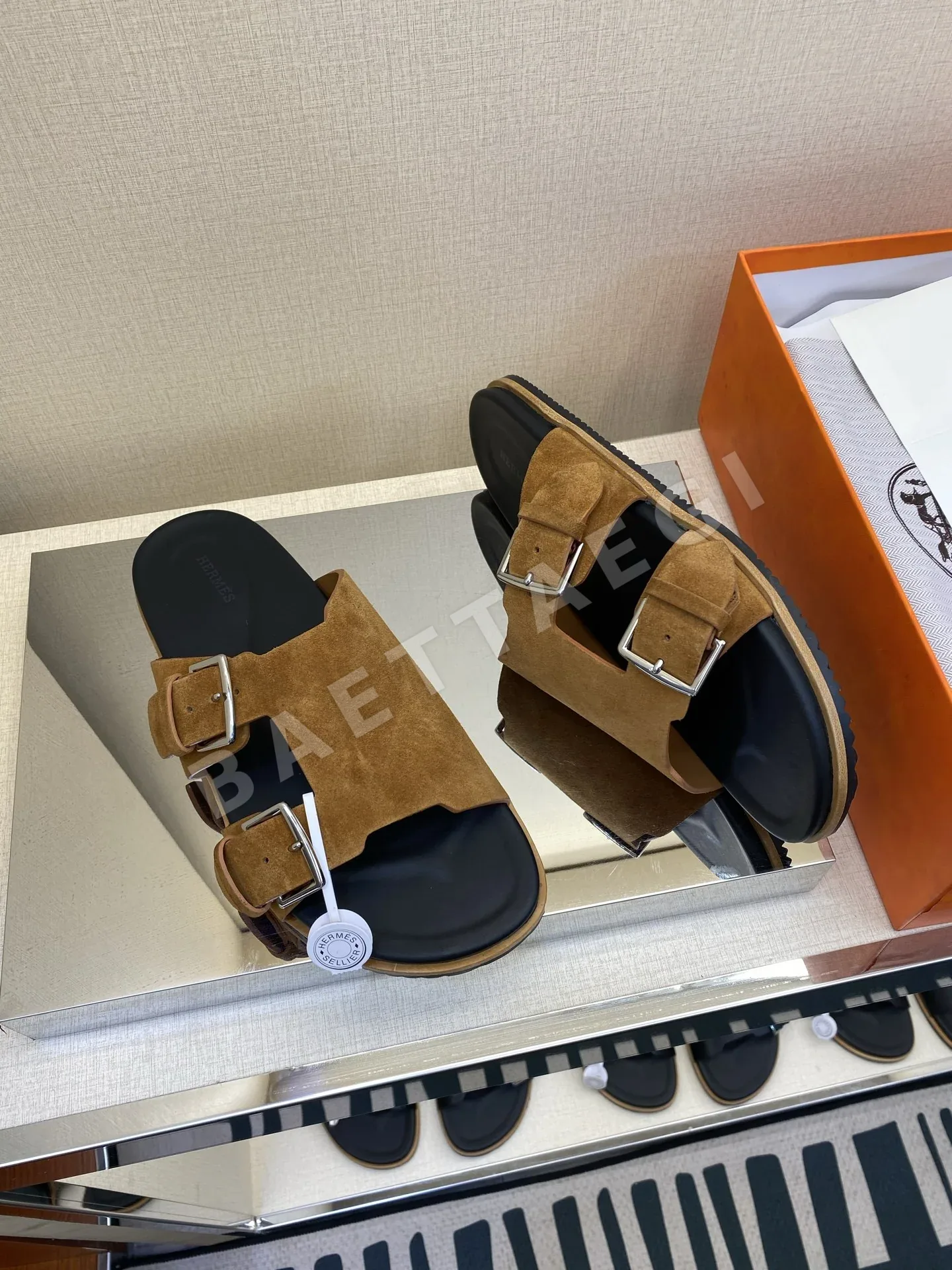 에르메스 나소스 샌들 남성 가죽 더블 버클 상세 이미지 4