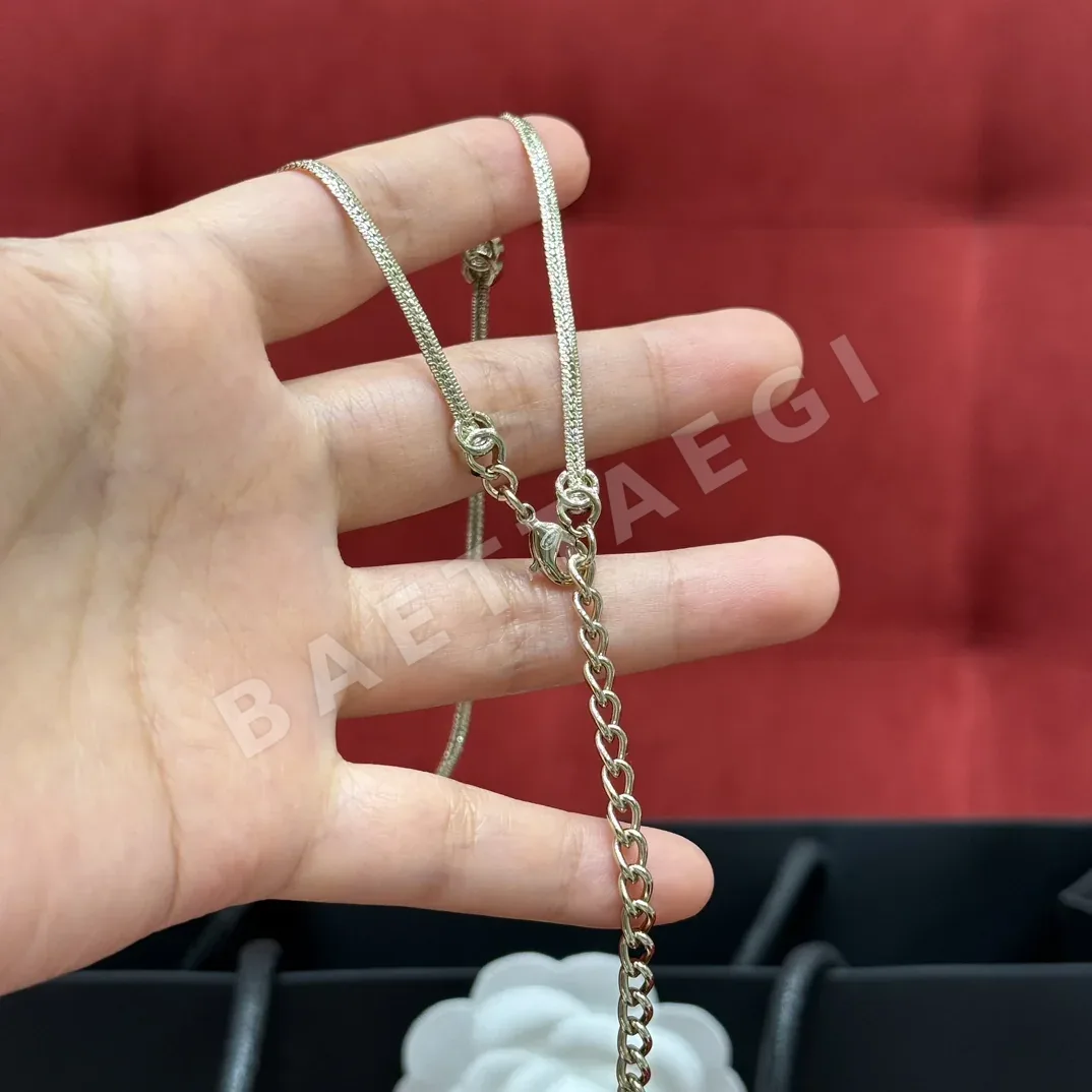 샤넬 스네이크본 체인 5 플라워 목걸이 상세 이미지 2