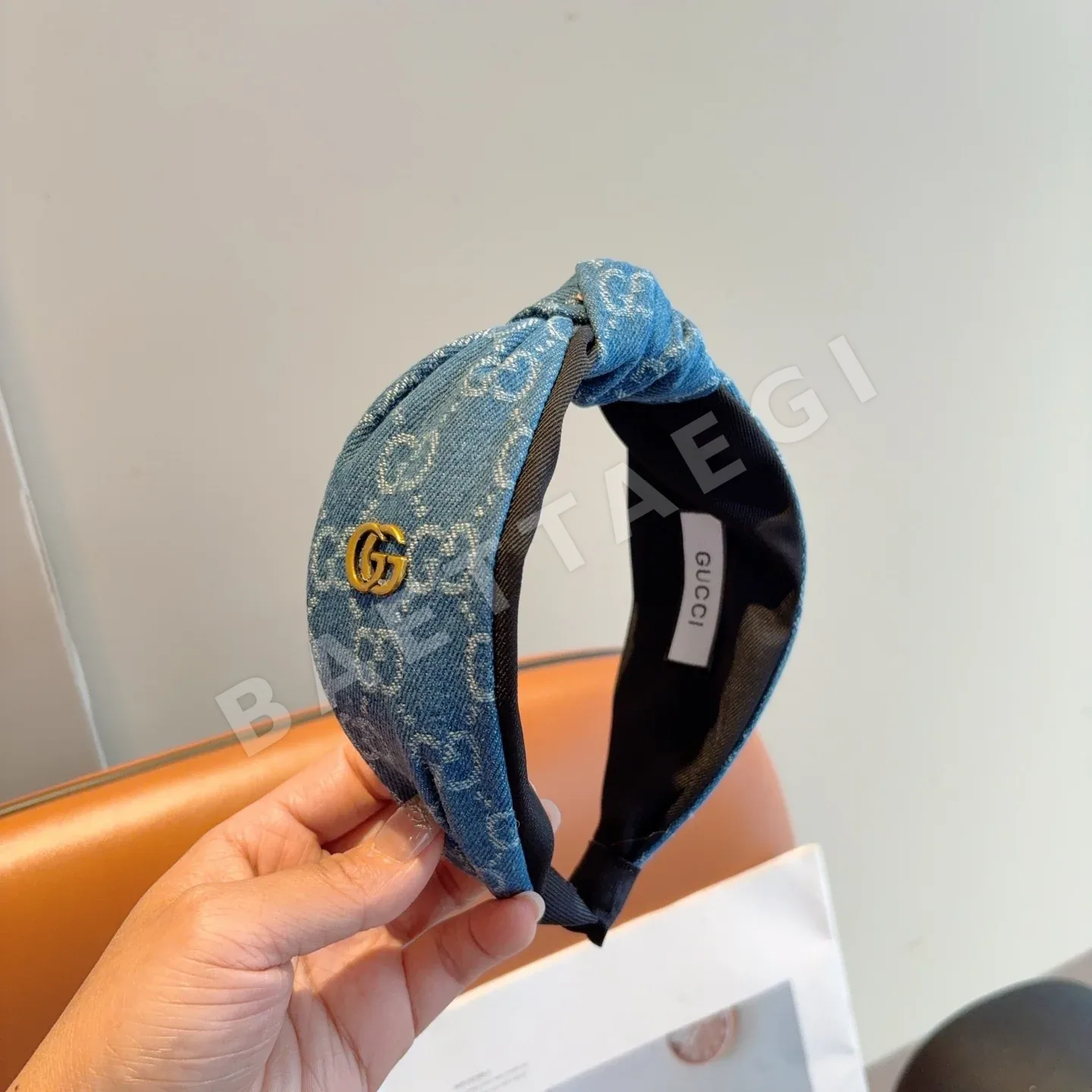 구찌 데님 모노그램 와이드 헤드밴드 184809