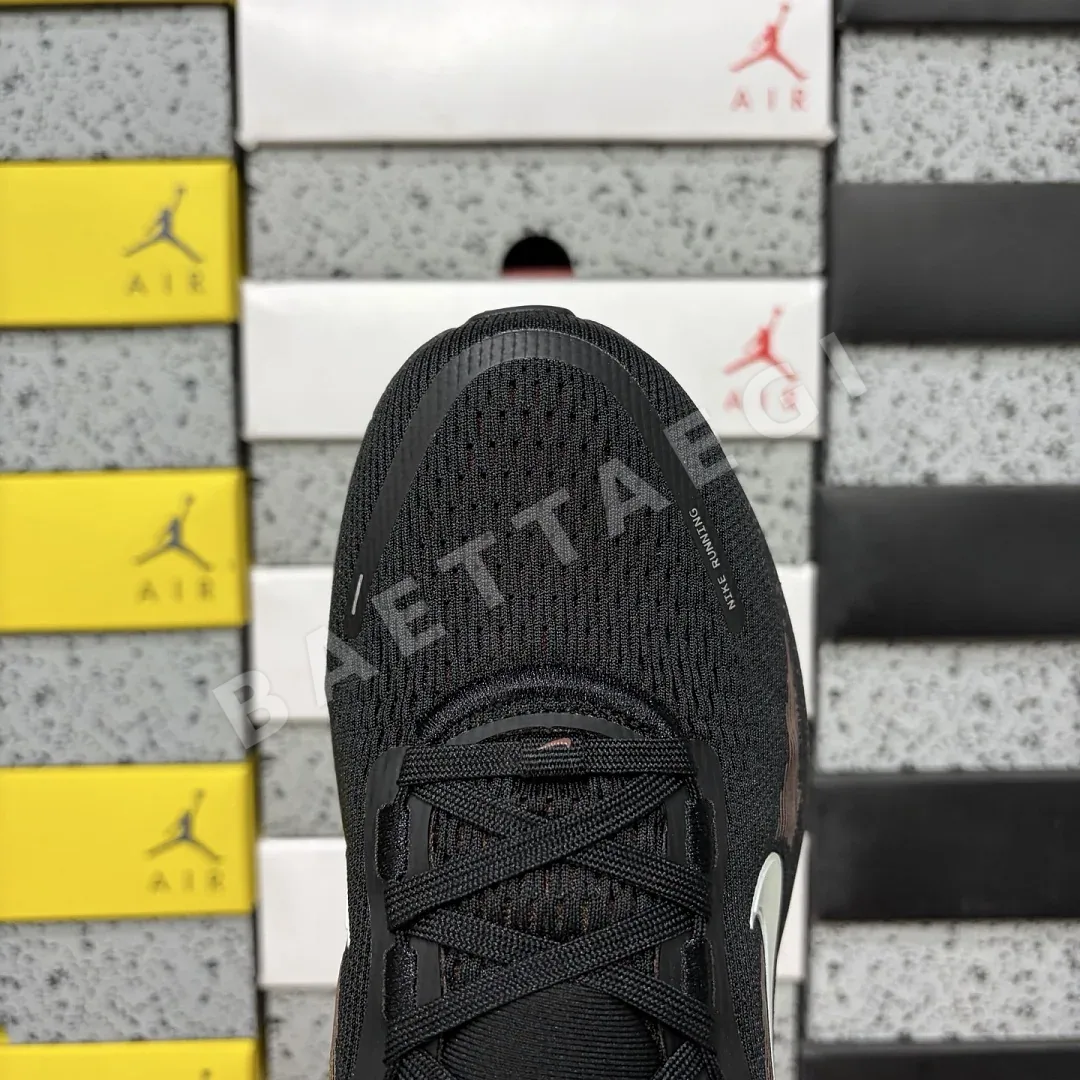 나이키 [GT] 보메로 18 IH4454-001 201773 Nike Vomero 18 Coffee Bean 상세 이미지 2