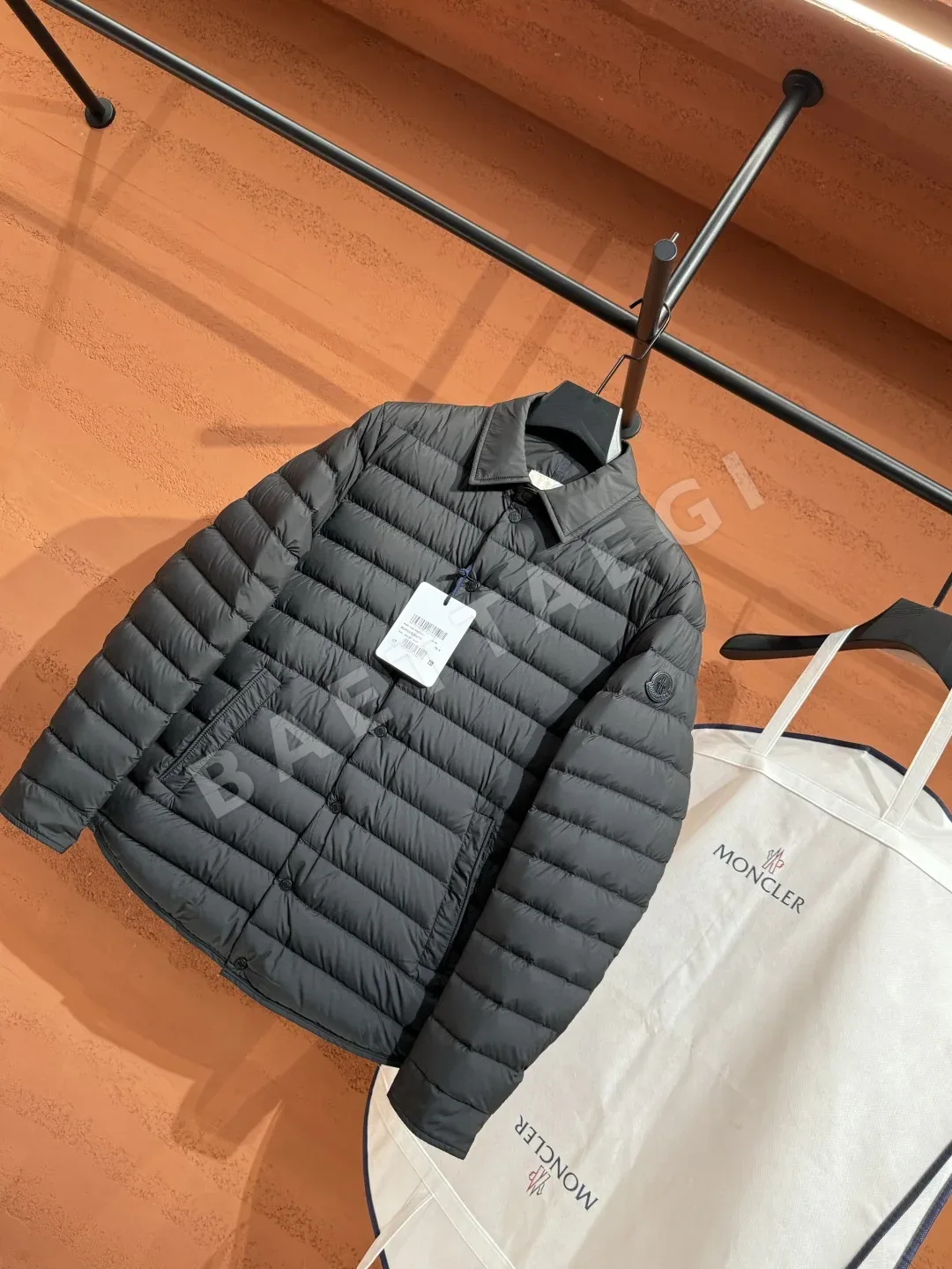 몽클레르 부르동 다운 셔츠 자켓 상세 이미지 2