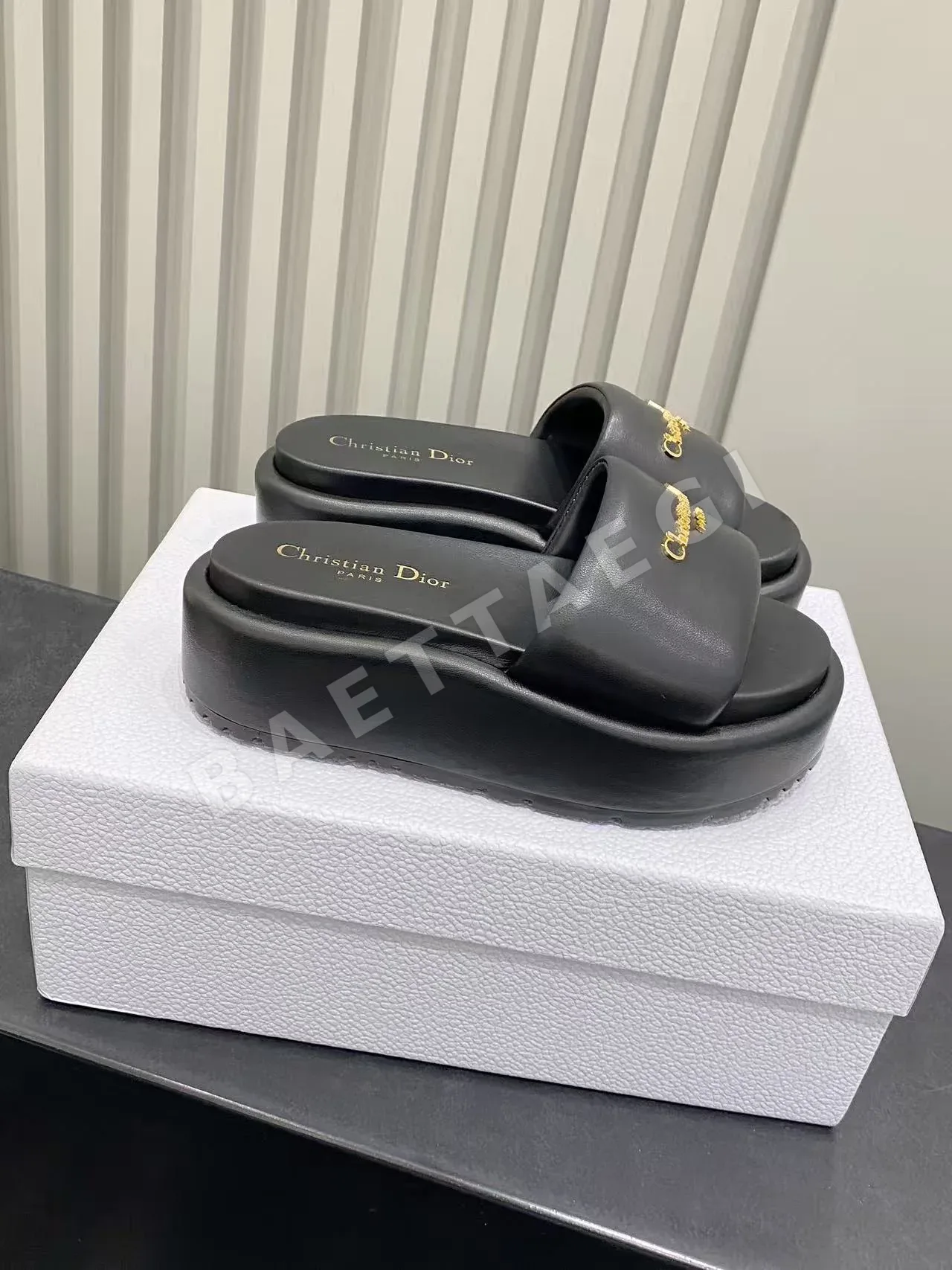 디올 플랫폼 샌들 96181