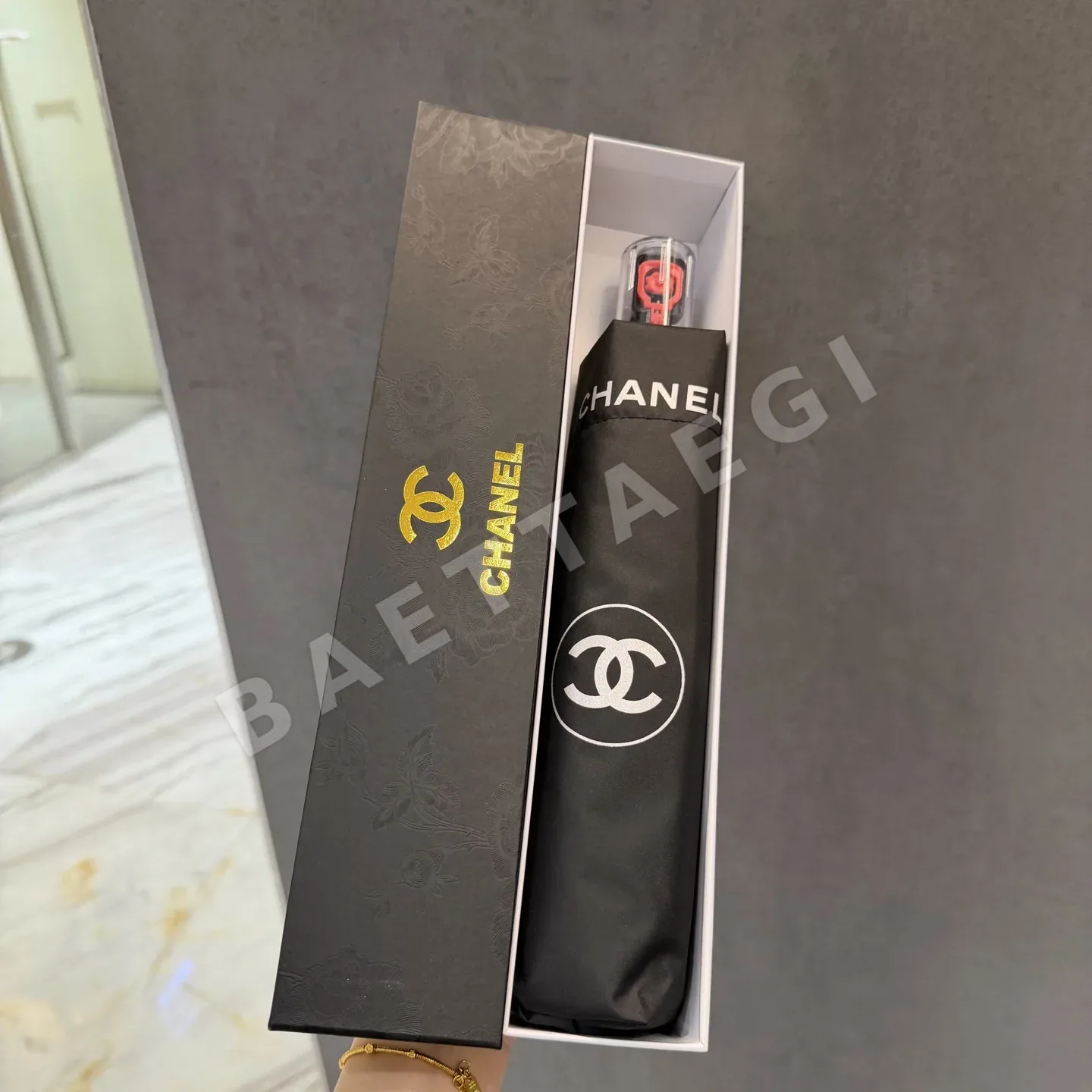 샤넬 자동 접이식 우산 85321