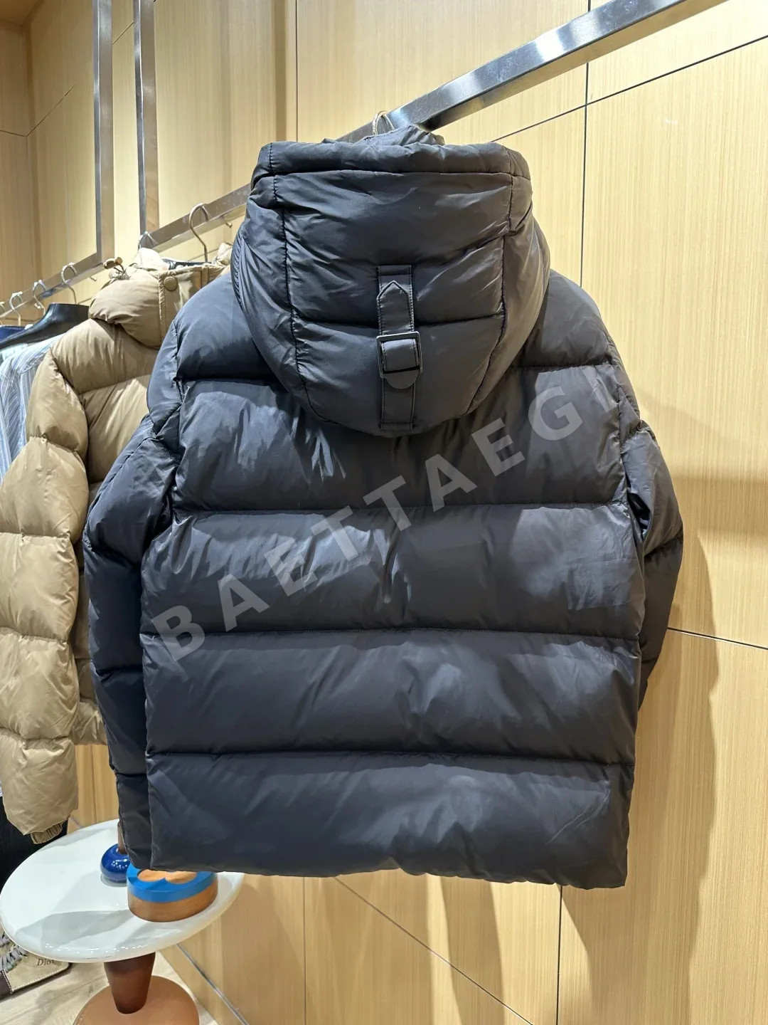 버버리 다운 패딩 점퍼 남성용 상세 이미지 17