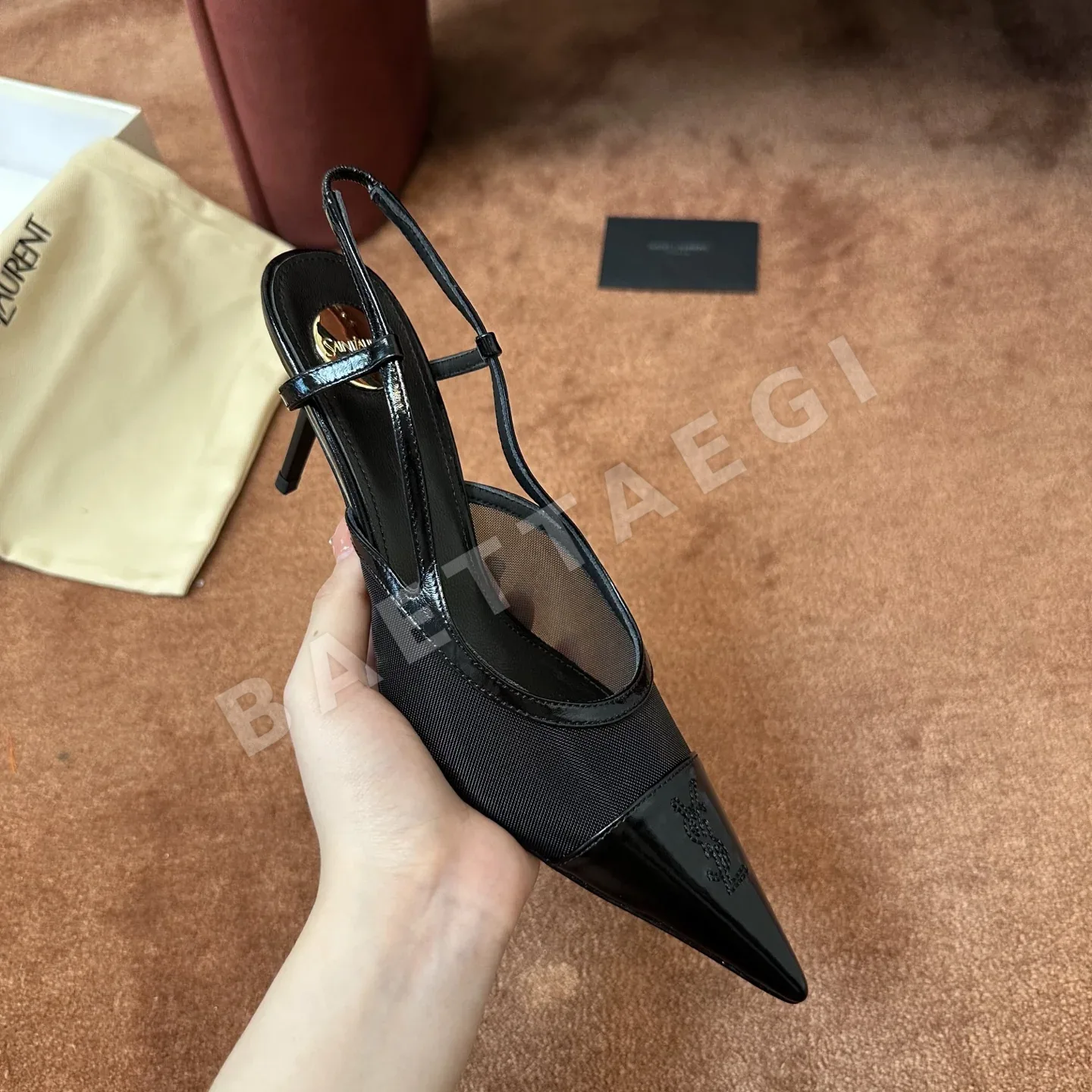 생로랑 힐 가죽 뾰족한 앞코 상세 이미지 3