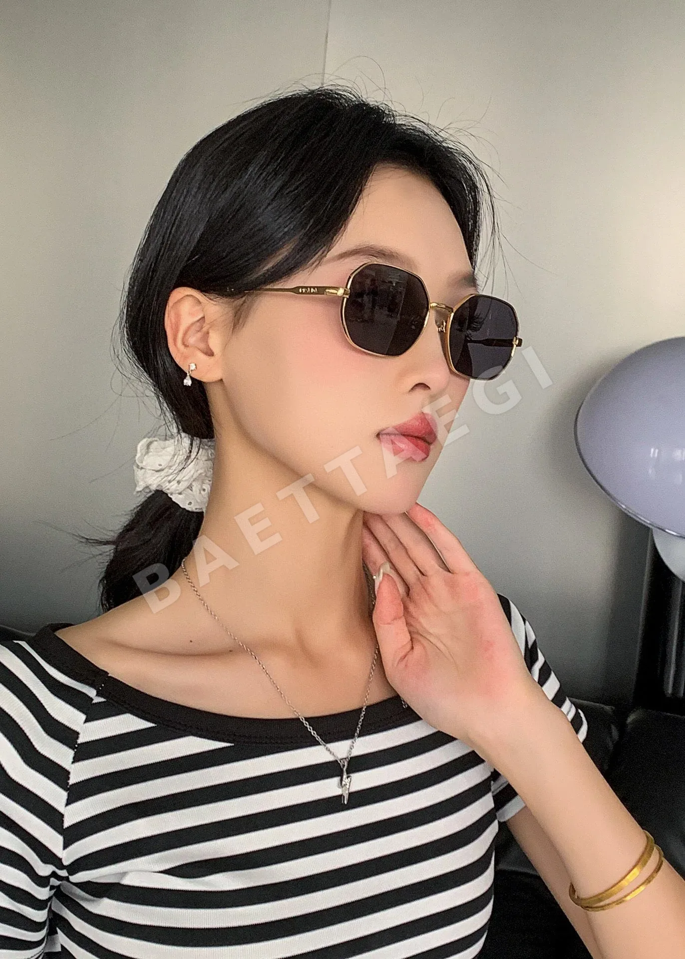 프라다 선글라스 56473 Prada Sunglasses 상세 이미지 2