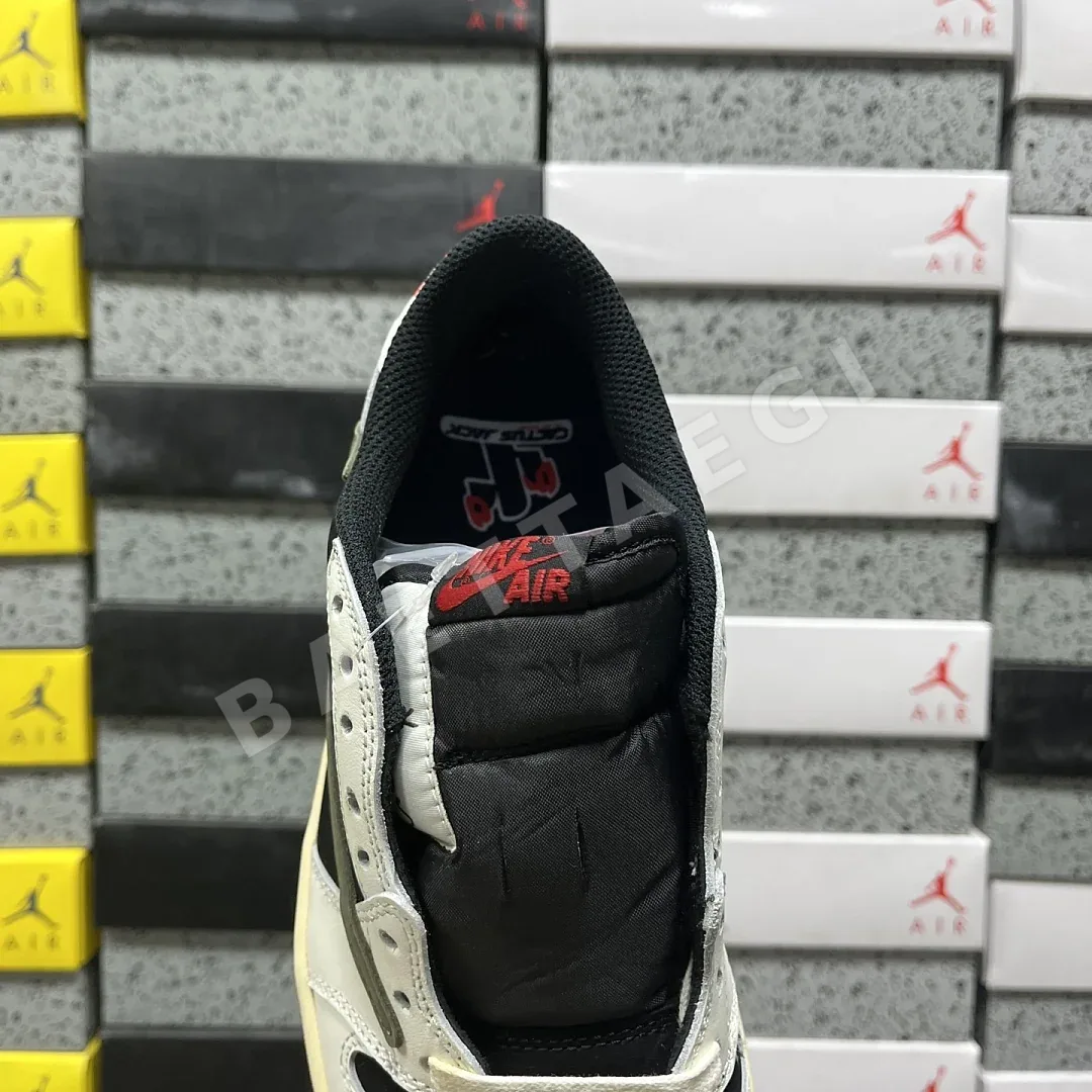 나이키 [PK] DZ4137-106 201948 Nike Travis Scott Olive 5.0 상세 이미지 4