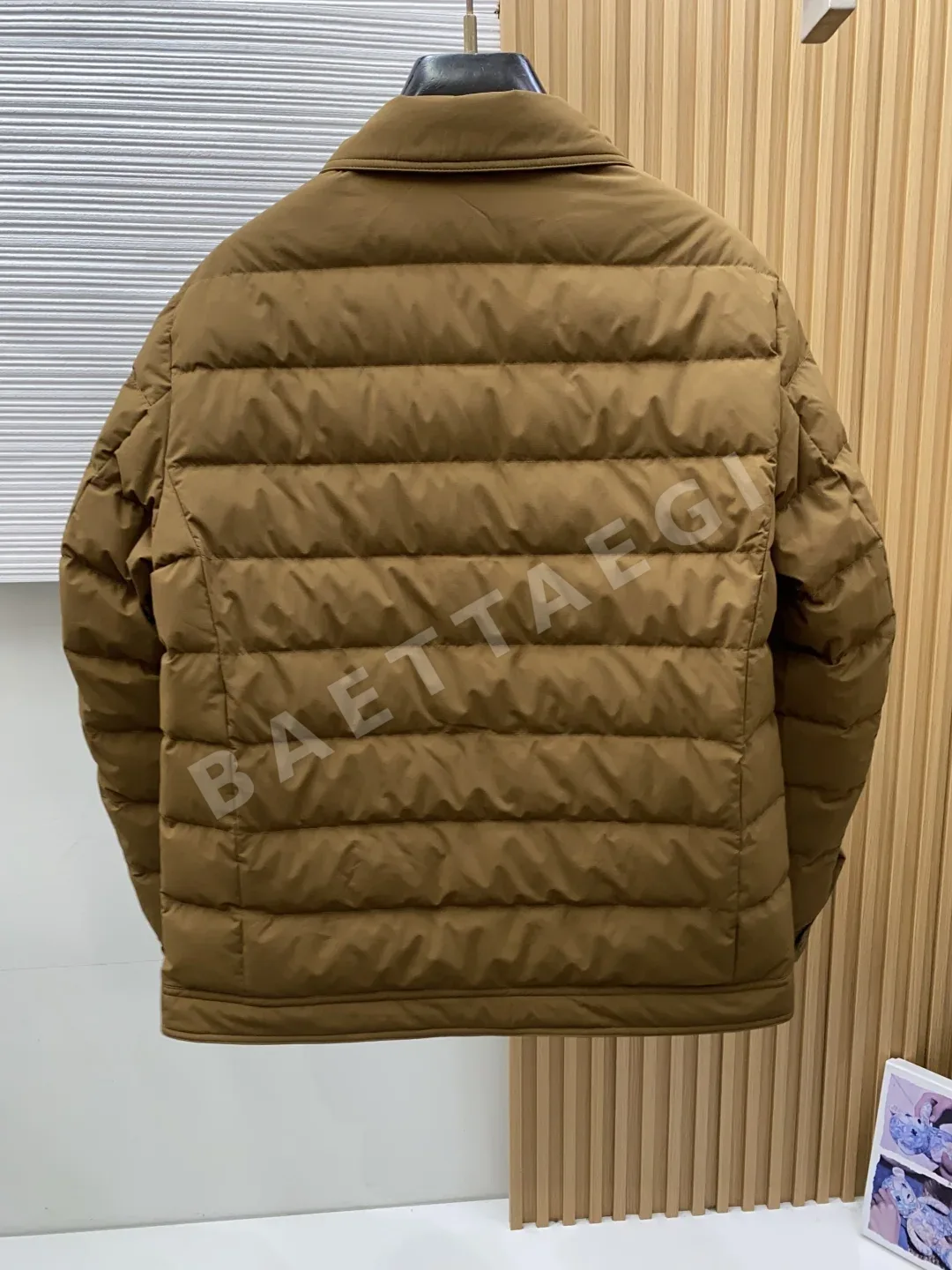 몽클레르 남성 다운 패딩 상세 이미지 9
