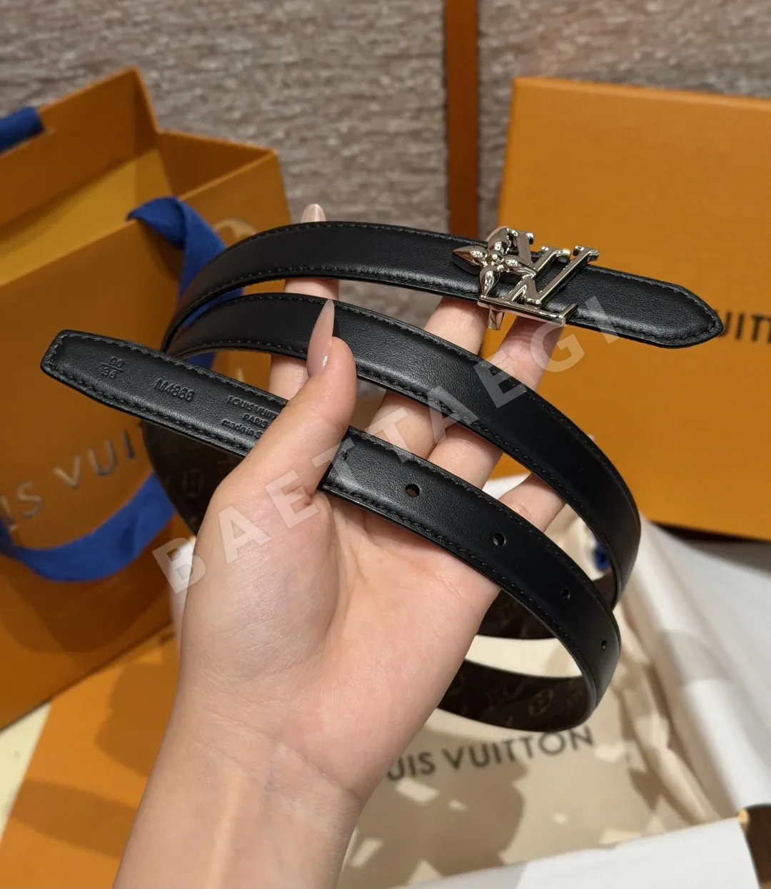 루이비통 블룸 20mm 리버시블 소가죽 벨트 상세 이미지 2