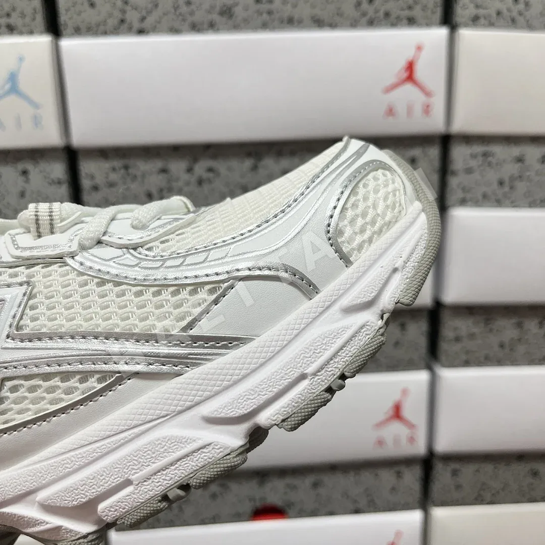 뉴발란스 [XY] 740v2 U740WM2 202064 New Balance 740v2 White Silver Reflection 상세 이미지 8