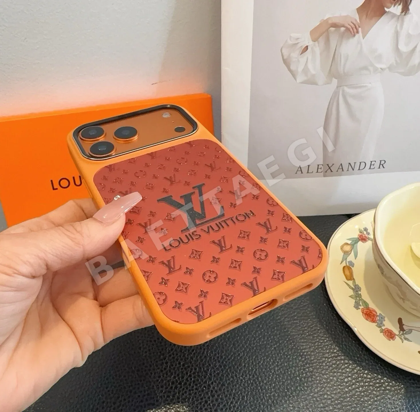 루이비통 별하늘 오렌지 스마트폰 케이스 상세 이미지 6