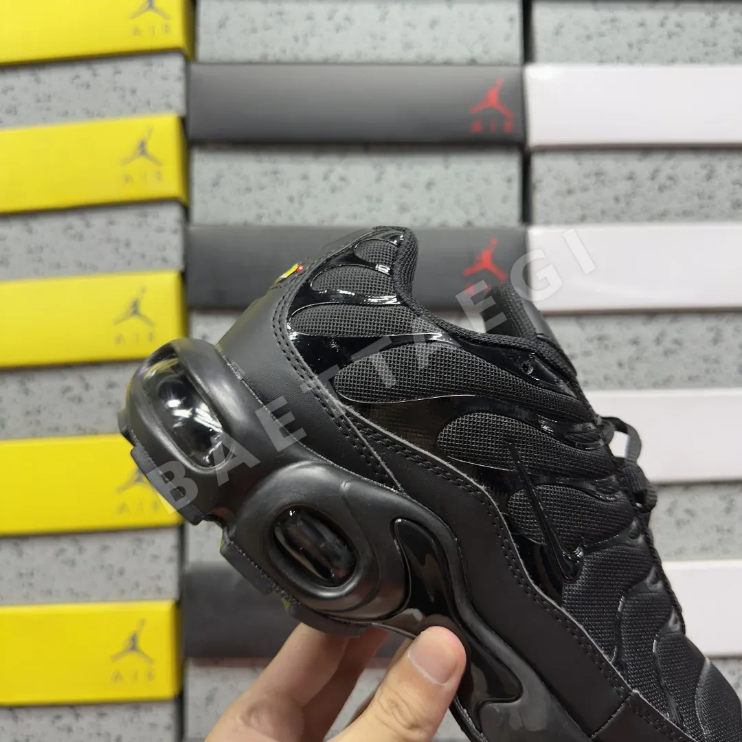 나이키 [BD] 에어 맥스 플러스 604133-050 201846 Nike Air Max Plus Triple Black 상세 이미지 4