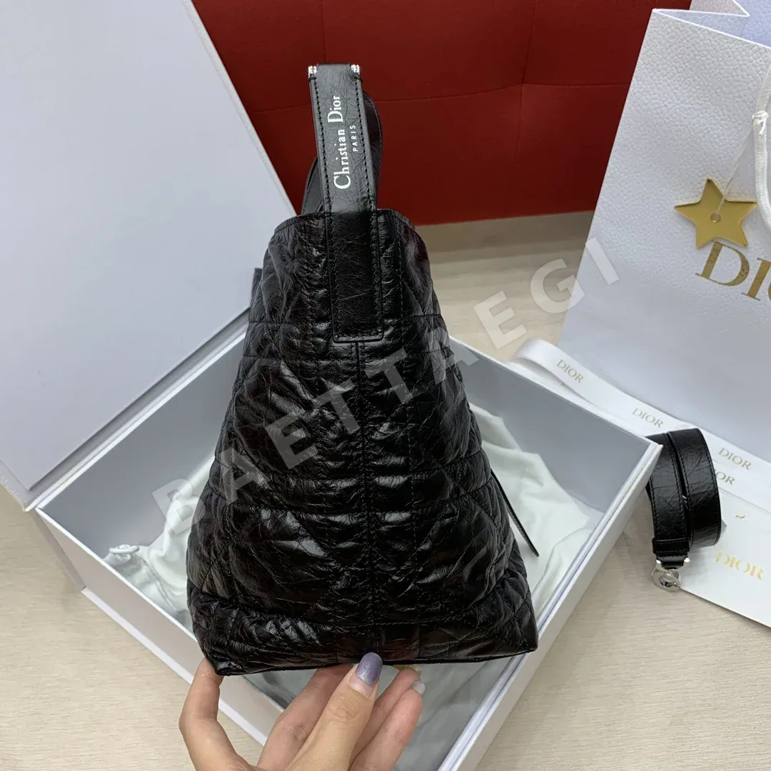 디올 뚜주흐 버티컬 미디엄 가죽 가방 상세 이미지 6