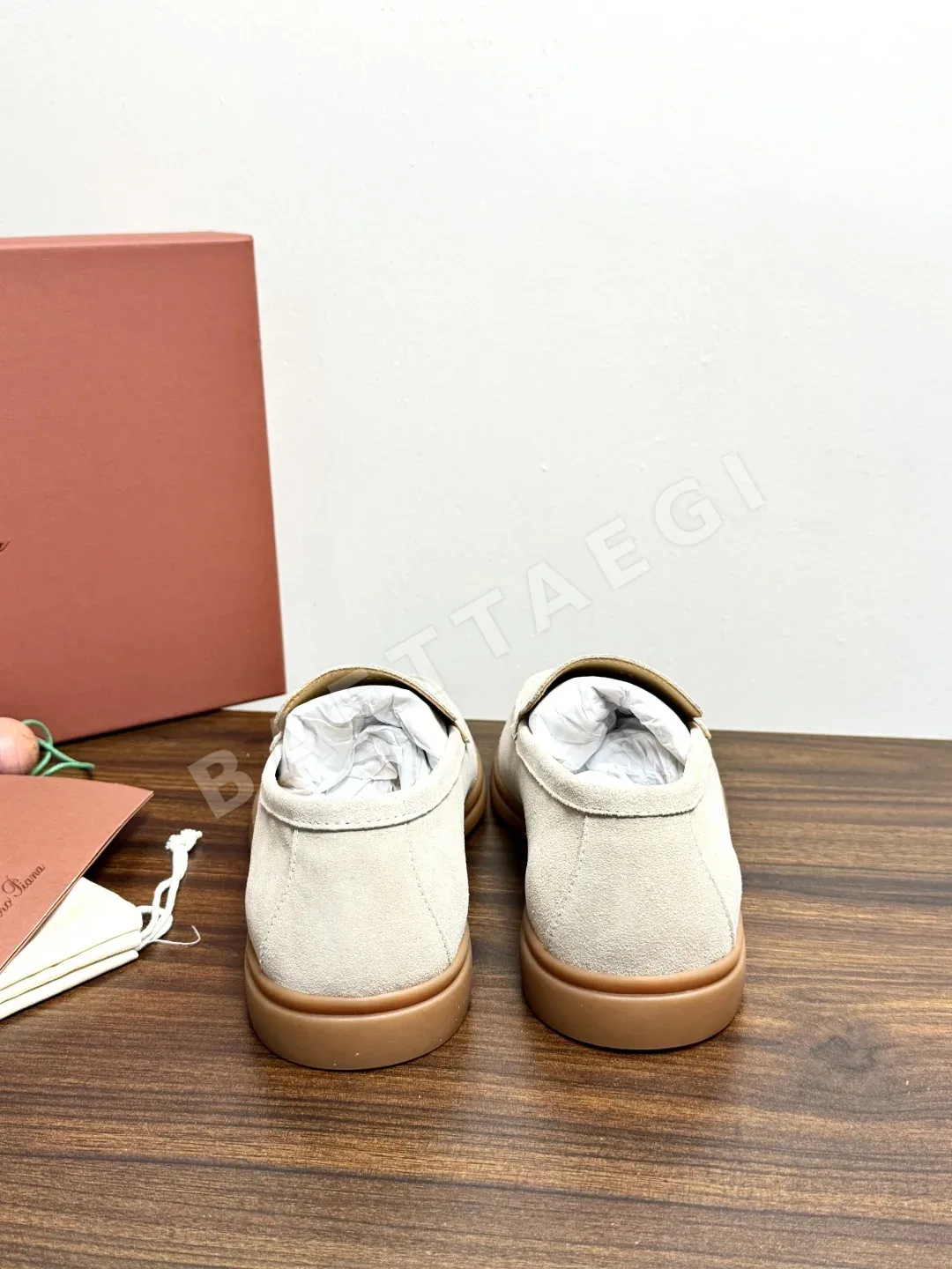 로로피아나 서머 워크 로퍼 남성 카라멜 가죽 상세 이미지 7