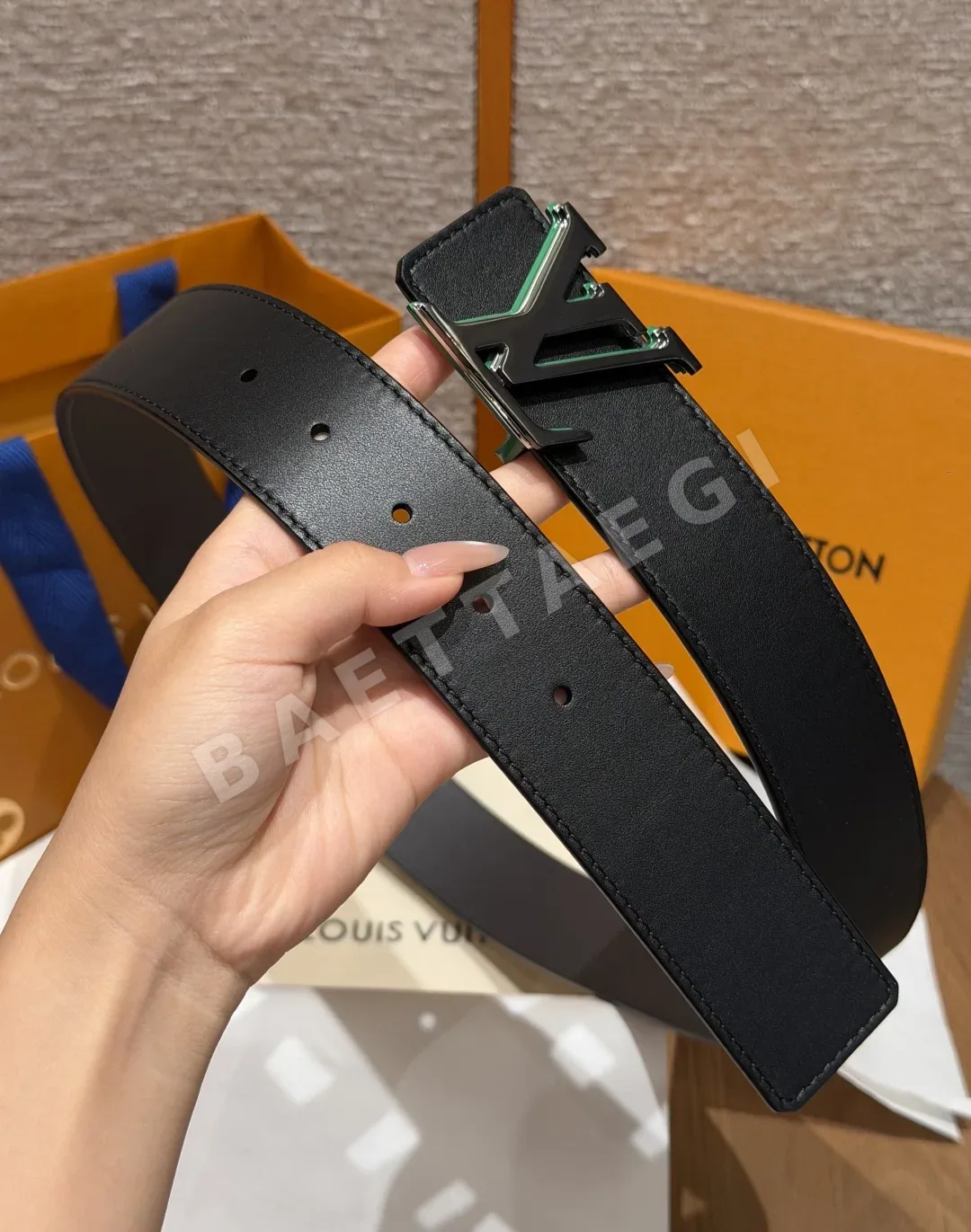 루이비통 옵틱 40mm 리버시블 가죽 벨트 상세 이미지 6