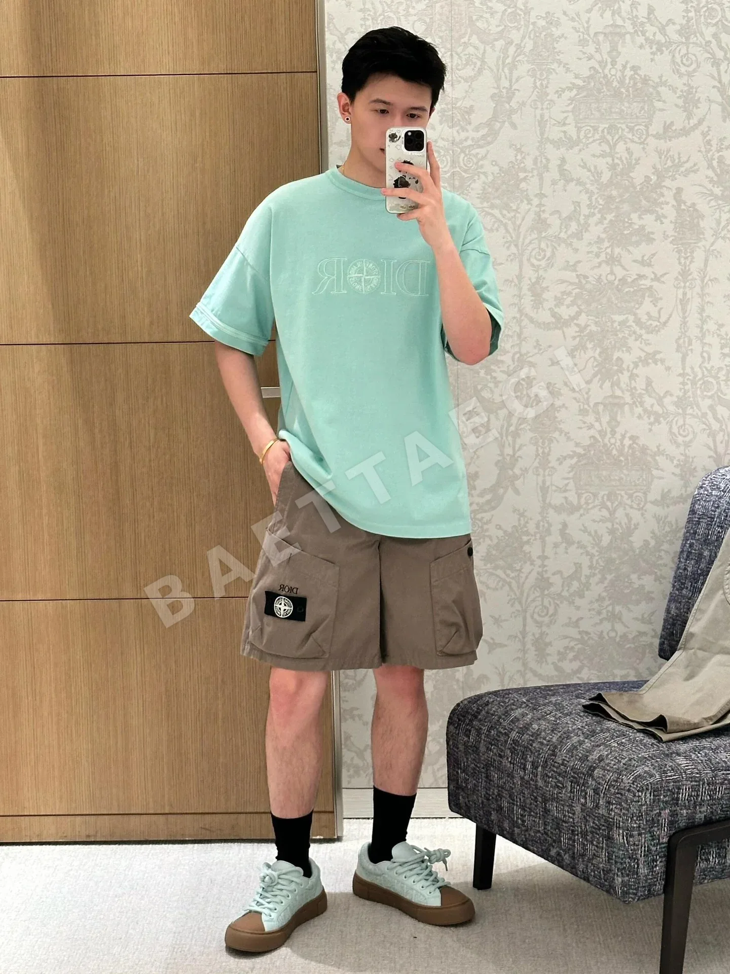 스톤아일랜드 자수 로고 코튼 혼방 새틴 남성 반바지 상세 이미지 9