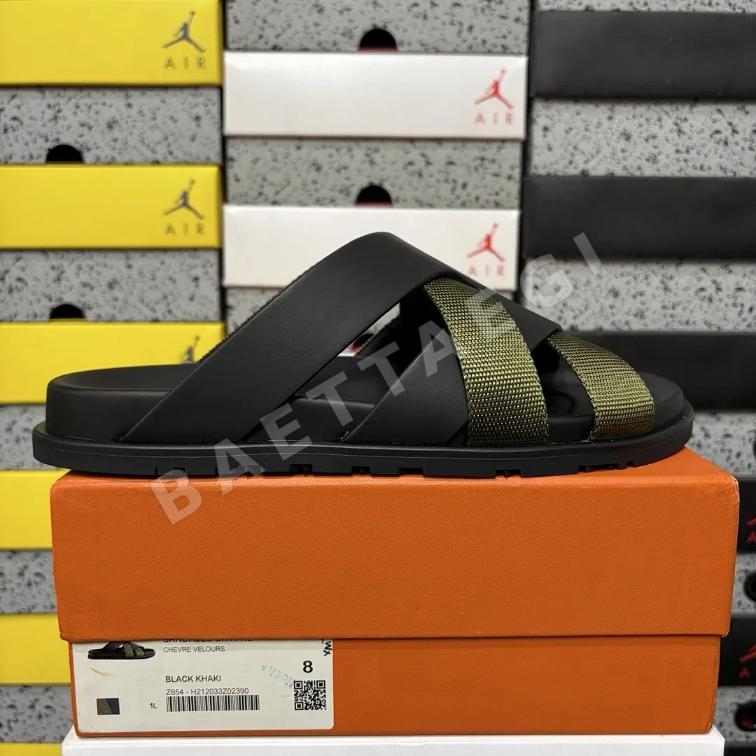 에르메스 [YX] 블랙 그린 205761 Hermes Chypre Sandal