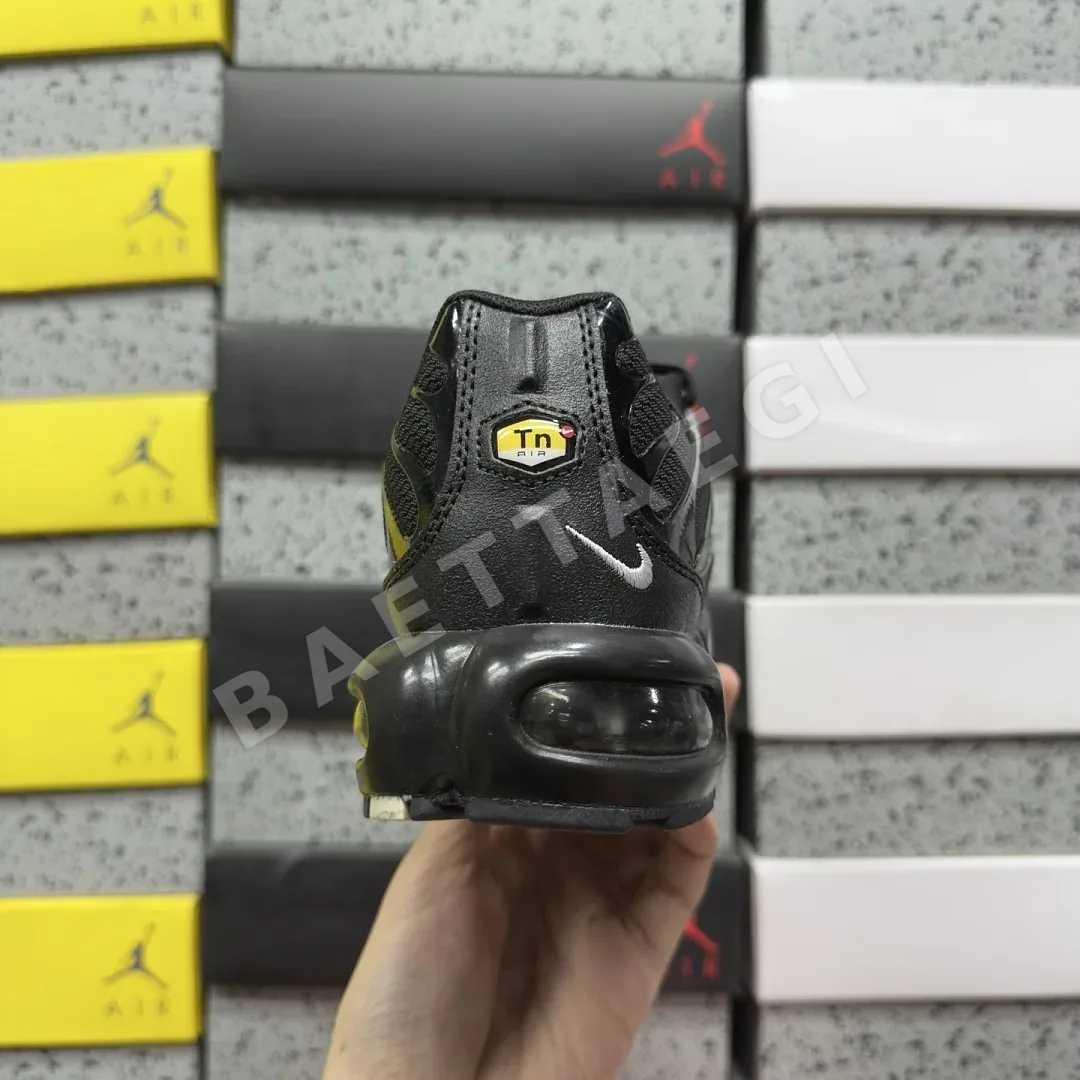 나이키 [BD] 에어 맥스 플러스 DX8971-001 201903 Nike Air Max Plus Mini Swoosh Black Silver 상세 이미지 9