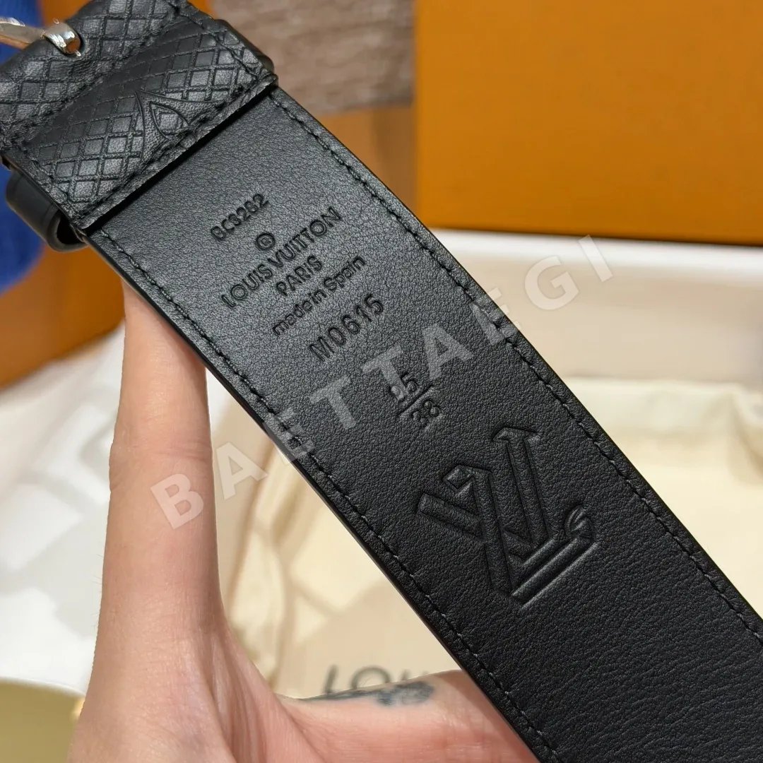 루이비통 모노그램 양면 남성 벨트 상세 이미지 7