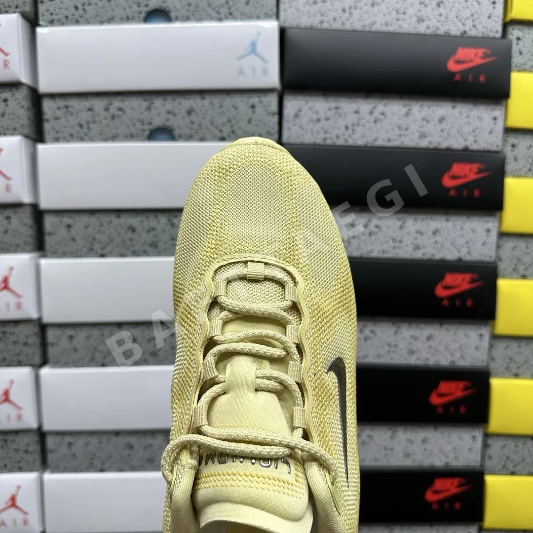 나이키 [EG] 에어 골드 IQ7634-009 201671 Nike Air Liquid Max 상세 이미지 2