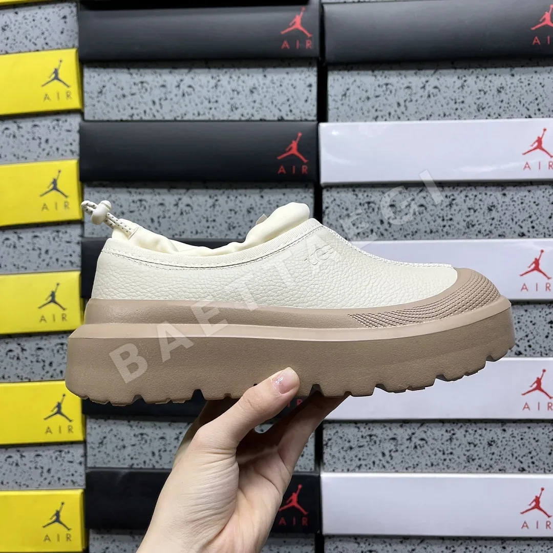 어그 [OT] 화이트 209032 UGG 상세 이미지 3