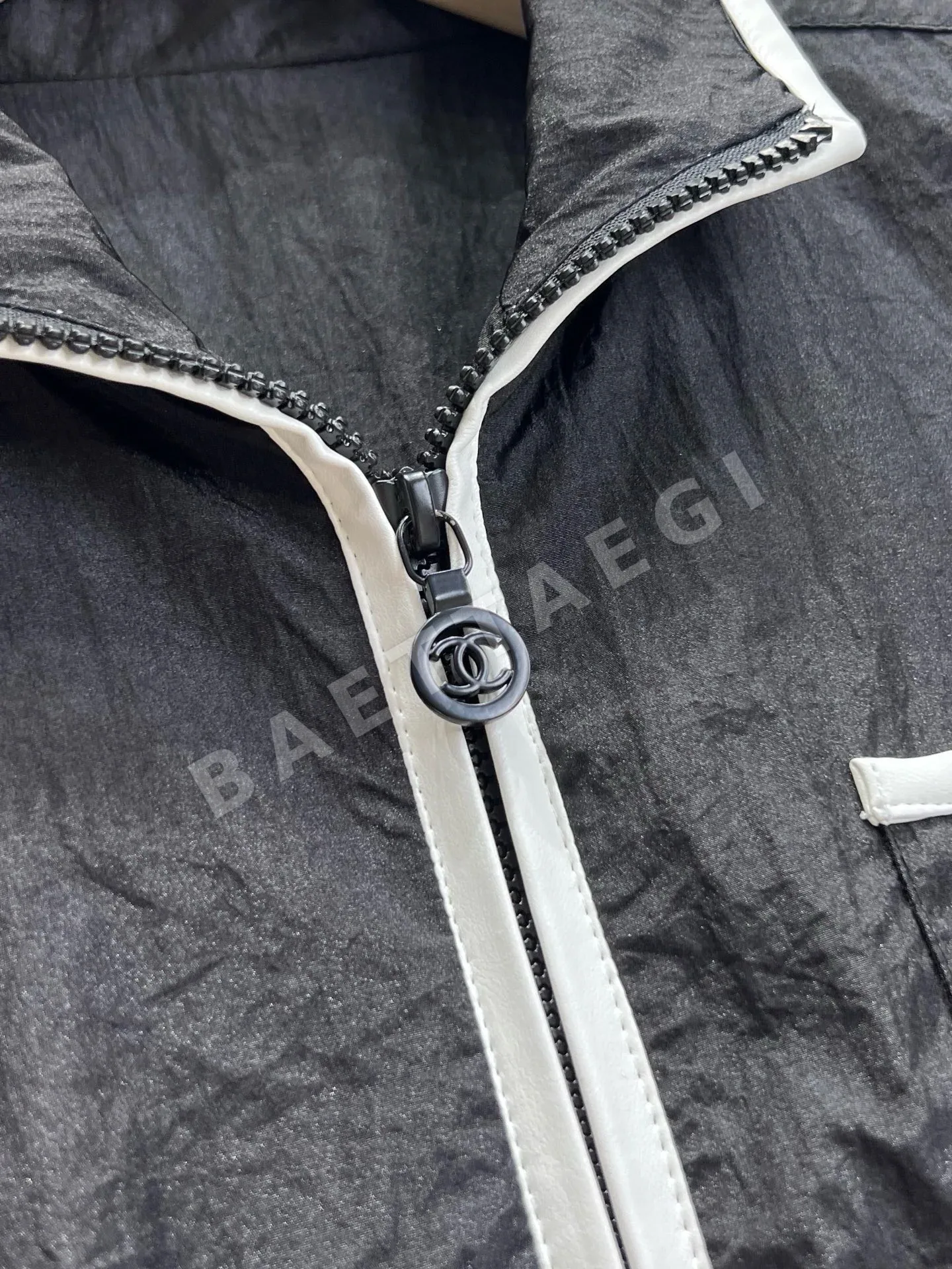 샤넬 블랙 화이트 컬러블록 여성 자켓 상세 이미지 5