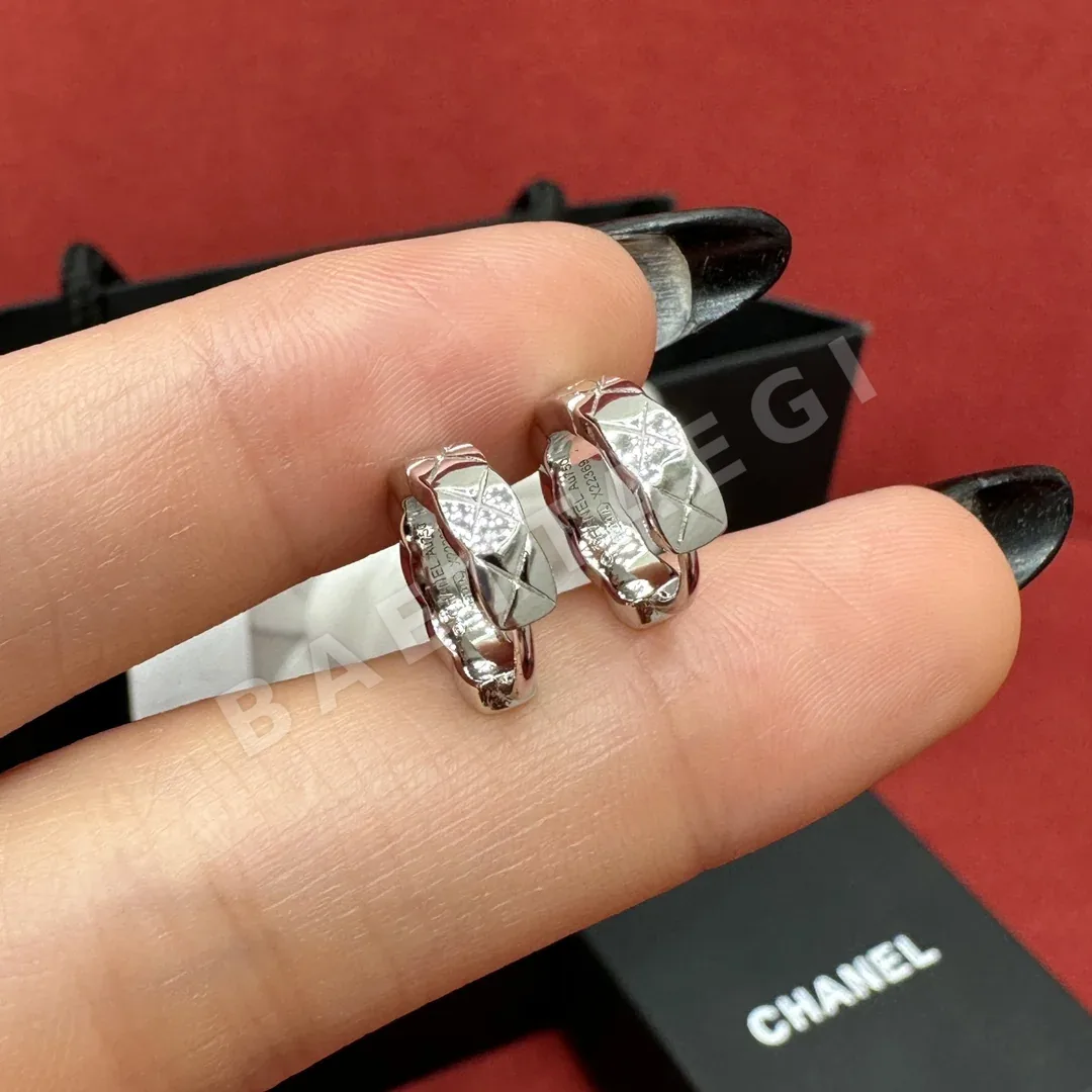 샤넬 화이트골드 코코 크러쉬 귀걸이 상세 이미지 3
