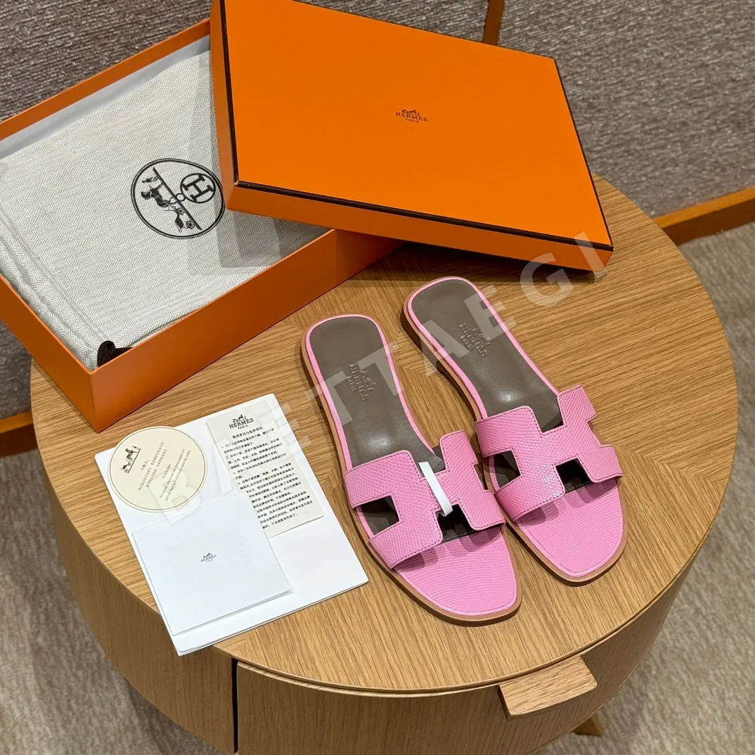 에르메스 오란 도마뱀 가죽 샌들 117539