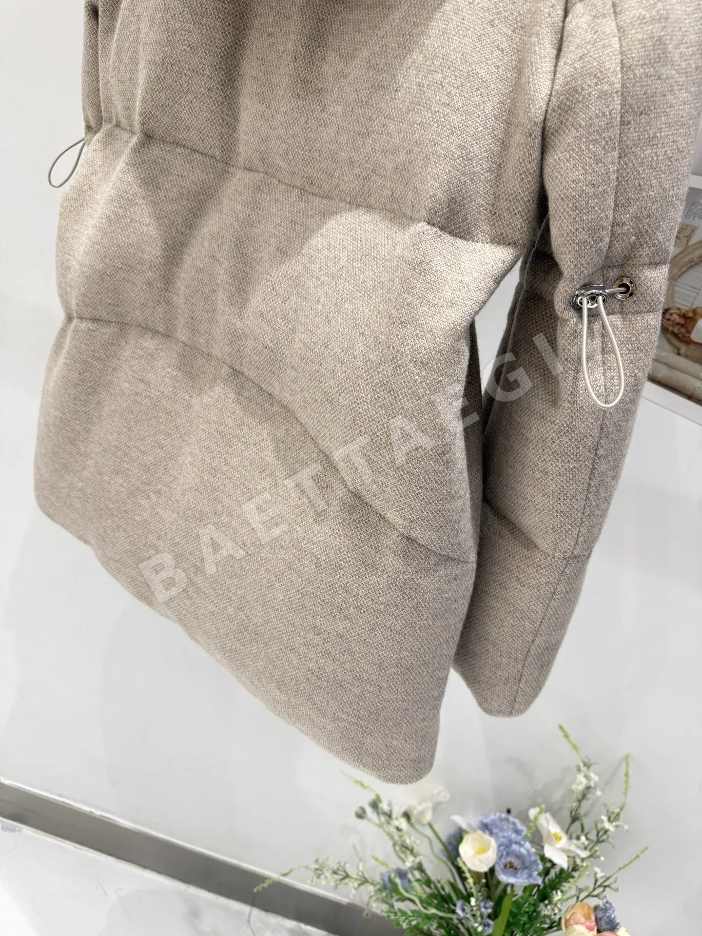 로로피아나 밍크 캐시미어 구스다운 여성 패딩 상세 이미지 9