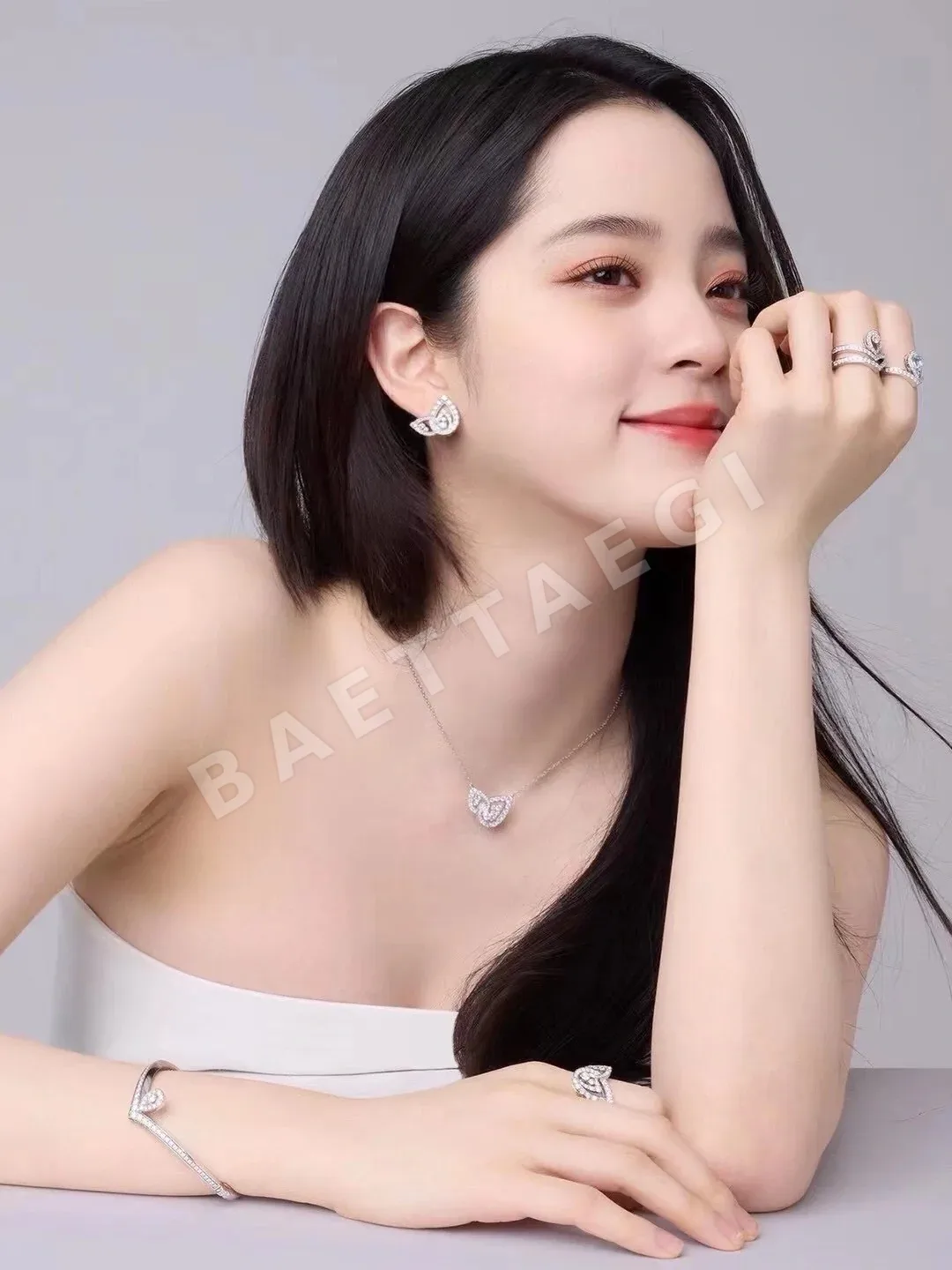쇼메 조세핀 에터널 듀오 비대칭 다이아몬드 귀걸이 상세 이미지 4