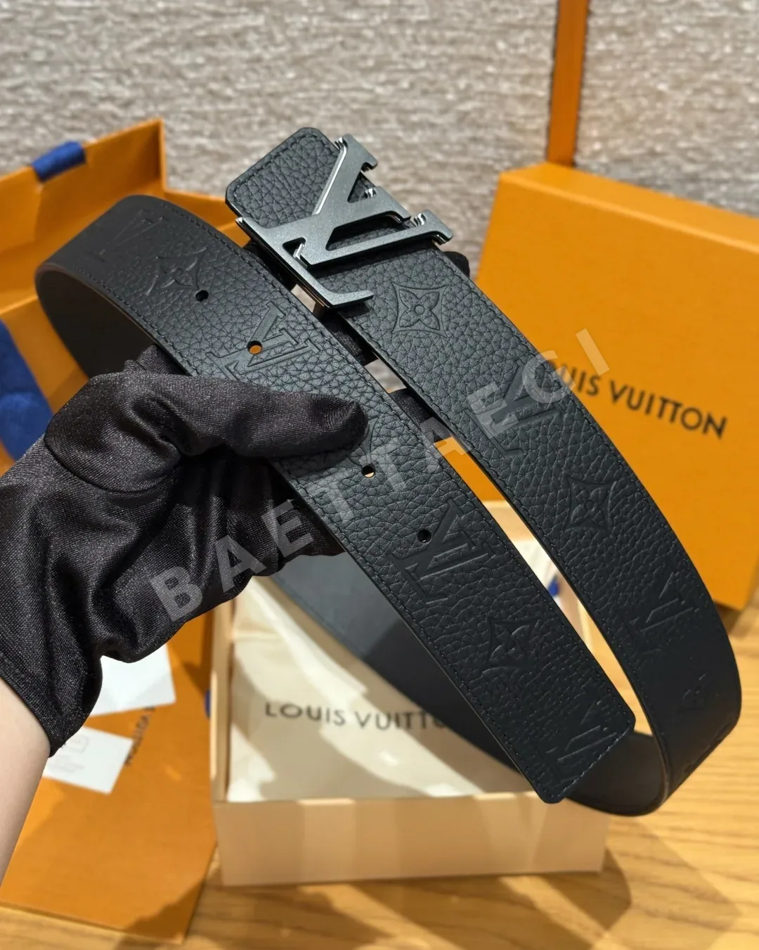 루이비통 이니셜 40mm 리버시블 벨트 상세 이미지 8