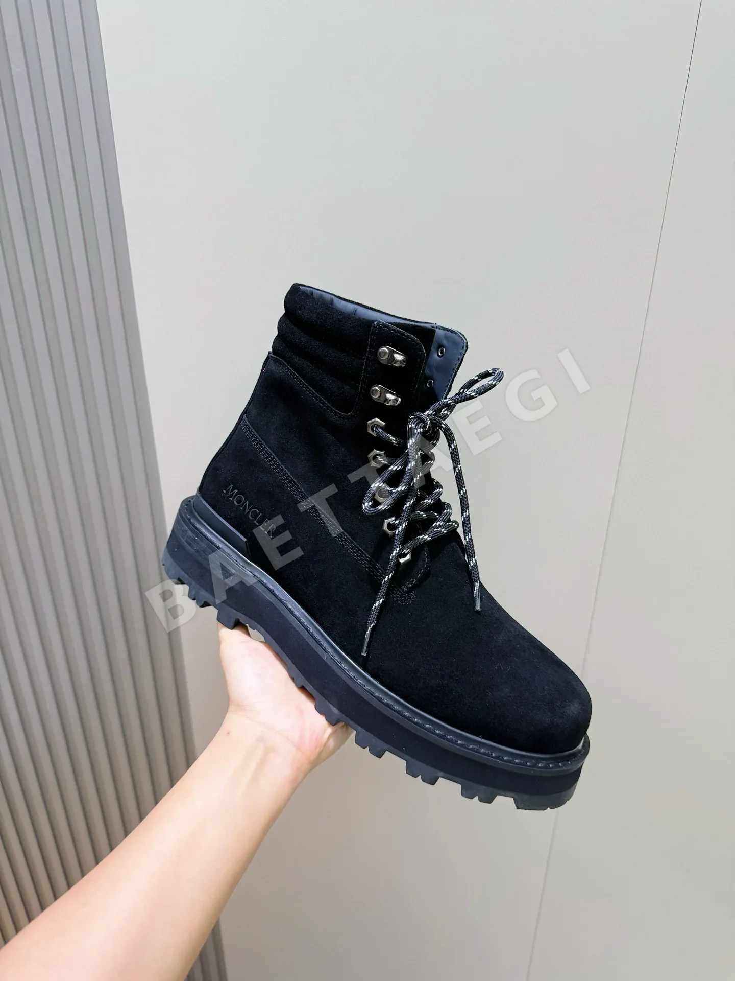 몽클레르 부츠 남성 가죽 하이탑 상세 이미지 5