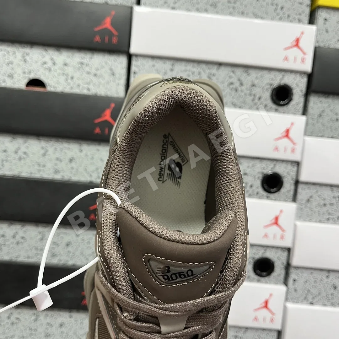 뉴발란스 [C] 9060 U9060493 202219 New Balance 9060 상세 이미지 6