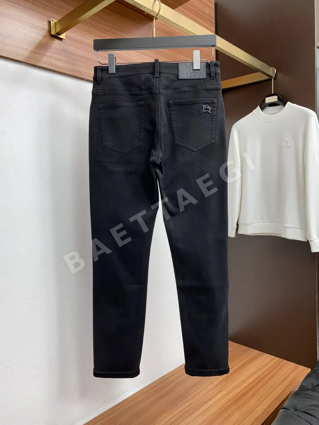 버버리 슬림핏 남성 청바지 상세 이미지 8