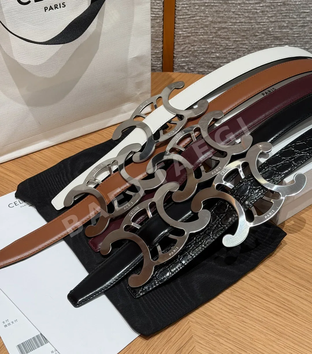 셀린느 트리옹프 코어 2.5 cm 가죽 벨트 상세 이미지 4