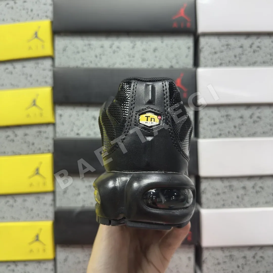 나이키 [BD] 에어 맥스 플러스 604133-050 201896 Nike Air Max Plus Triple Black 상세 이미지 4