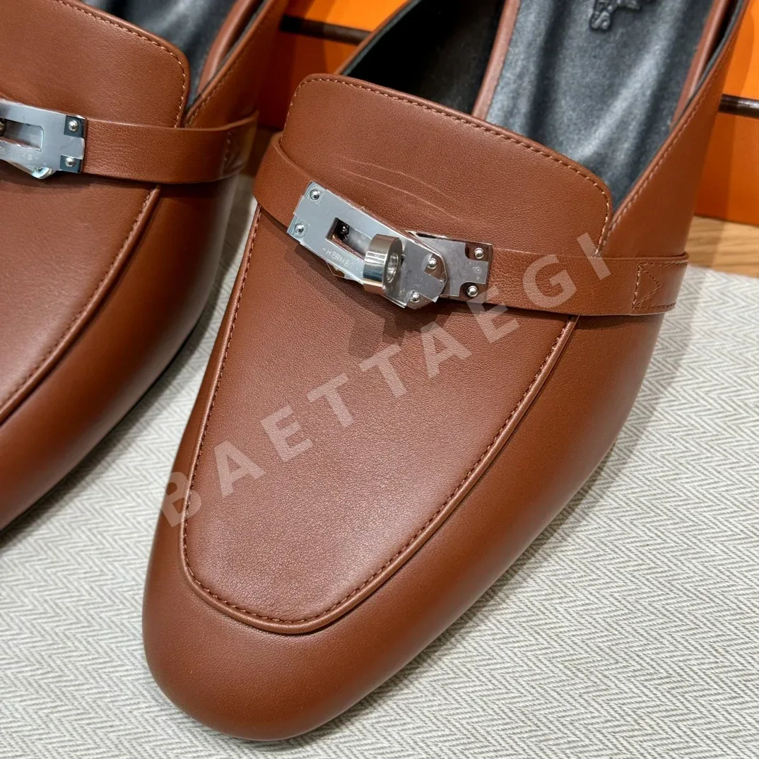 에르메스 이즈 뮬 샌들 Saddle Red Goatskin 실버 하드웨어 상세 이미지 4