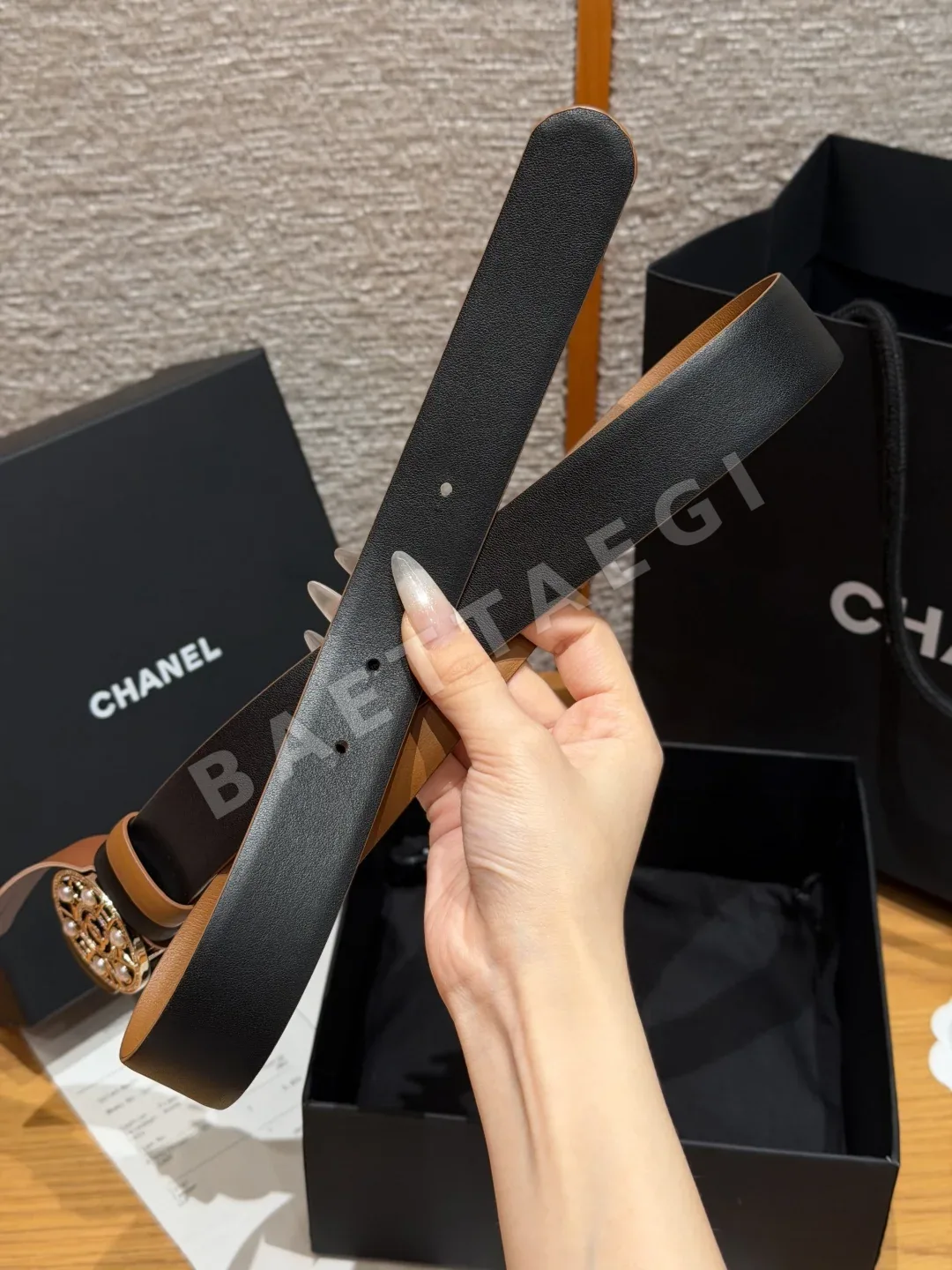 샤넬 리버시블 카프스킨 버클 벨트 상세 이미지 7