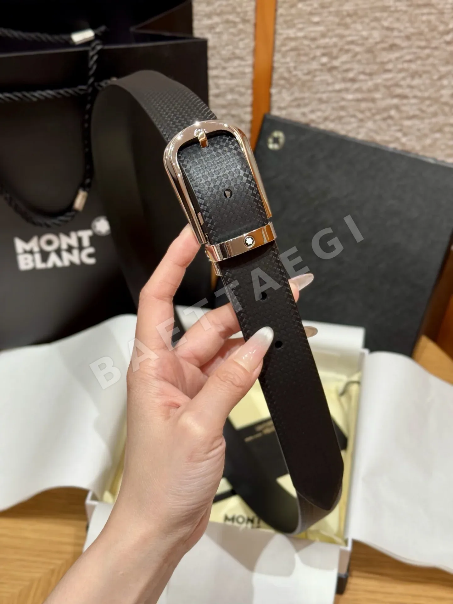 몽블랑 블랙 가죽 남성 벨트 상세 이미지 4