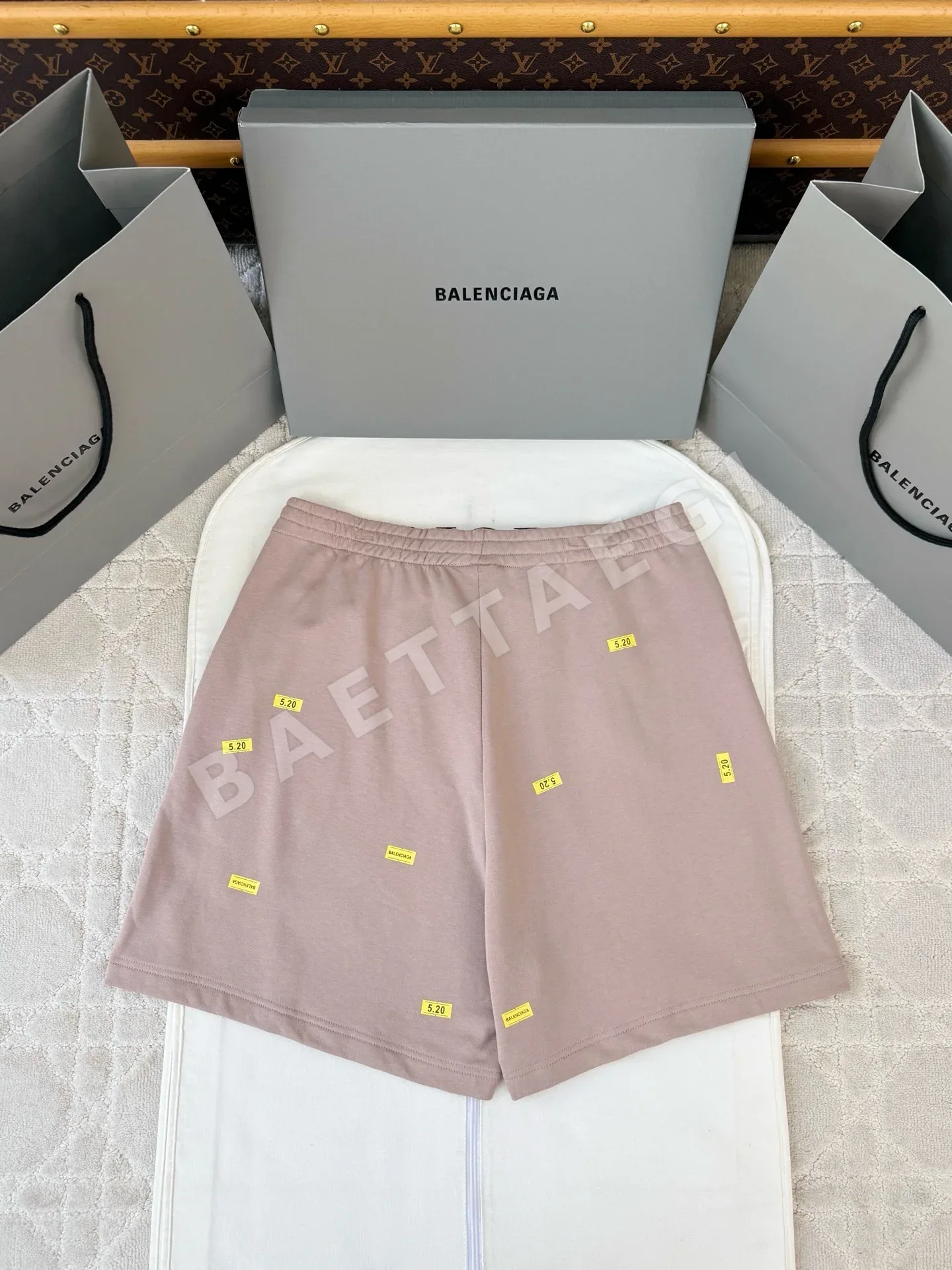 발렌시아가 리미티드 에디션 반바지 상세 이미지 2