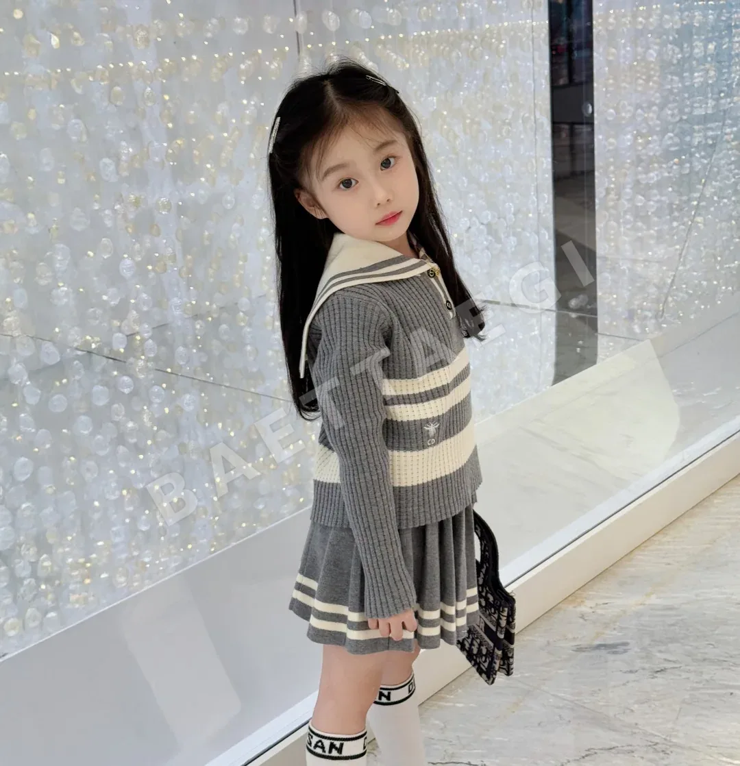 디올 키즈 세일러 카라 울 혼방 투피스 세트 상세 이미지 9