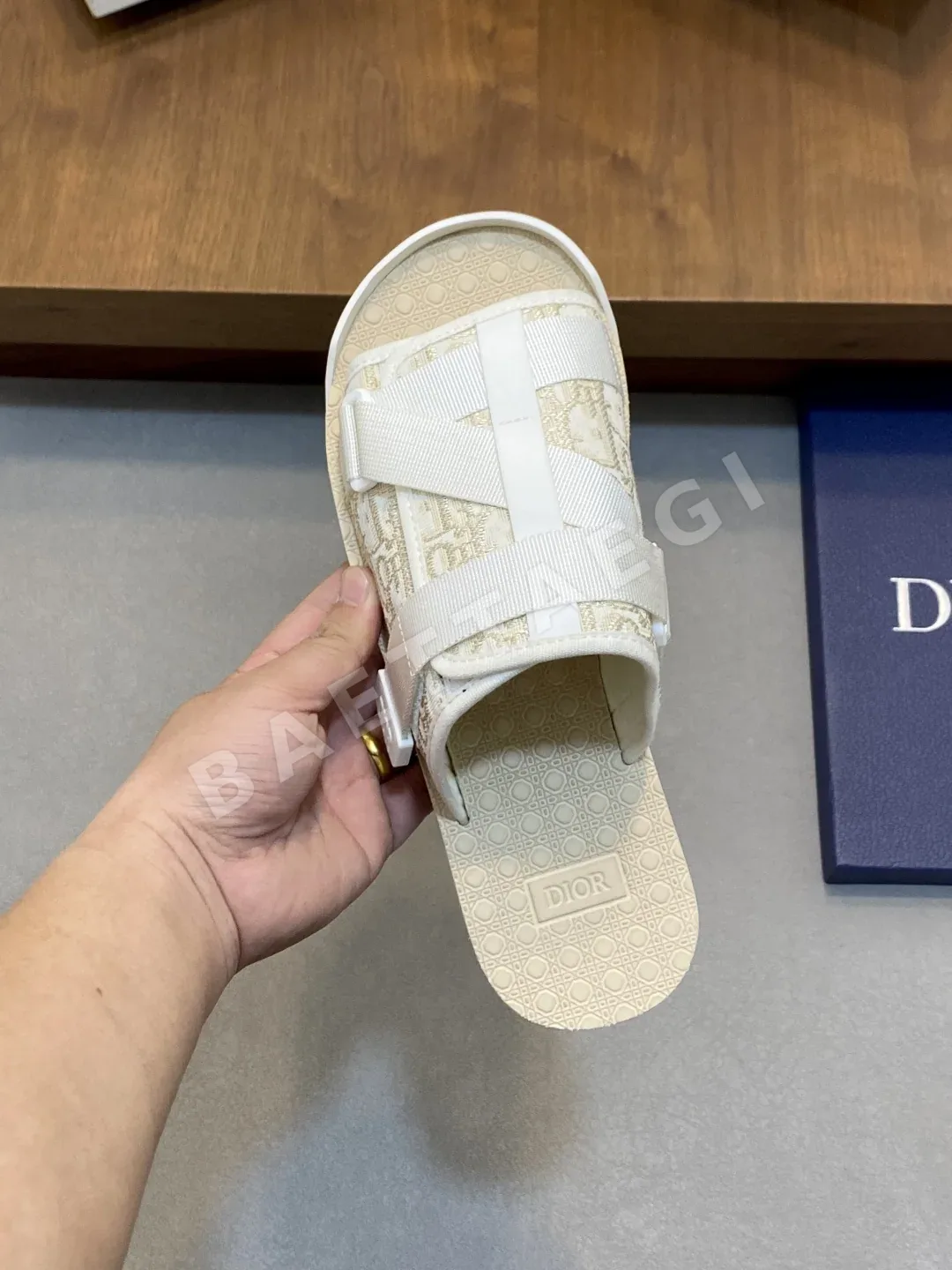 디올 샌들 블랙 러버 오블리크 프린트 상세 이미지 7