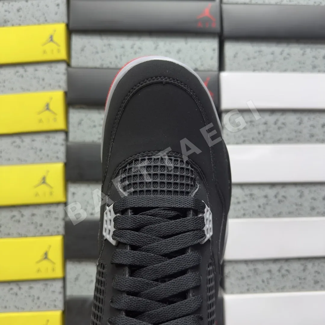 나이키 [GX] 조던 4 레트로 OG IX8180-001 201885 Nike Jordan 4 Retro OG Bred 2026 상세 이미지 2